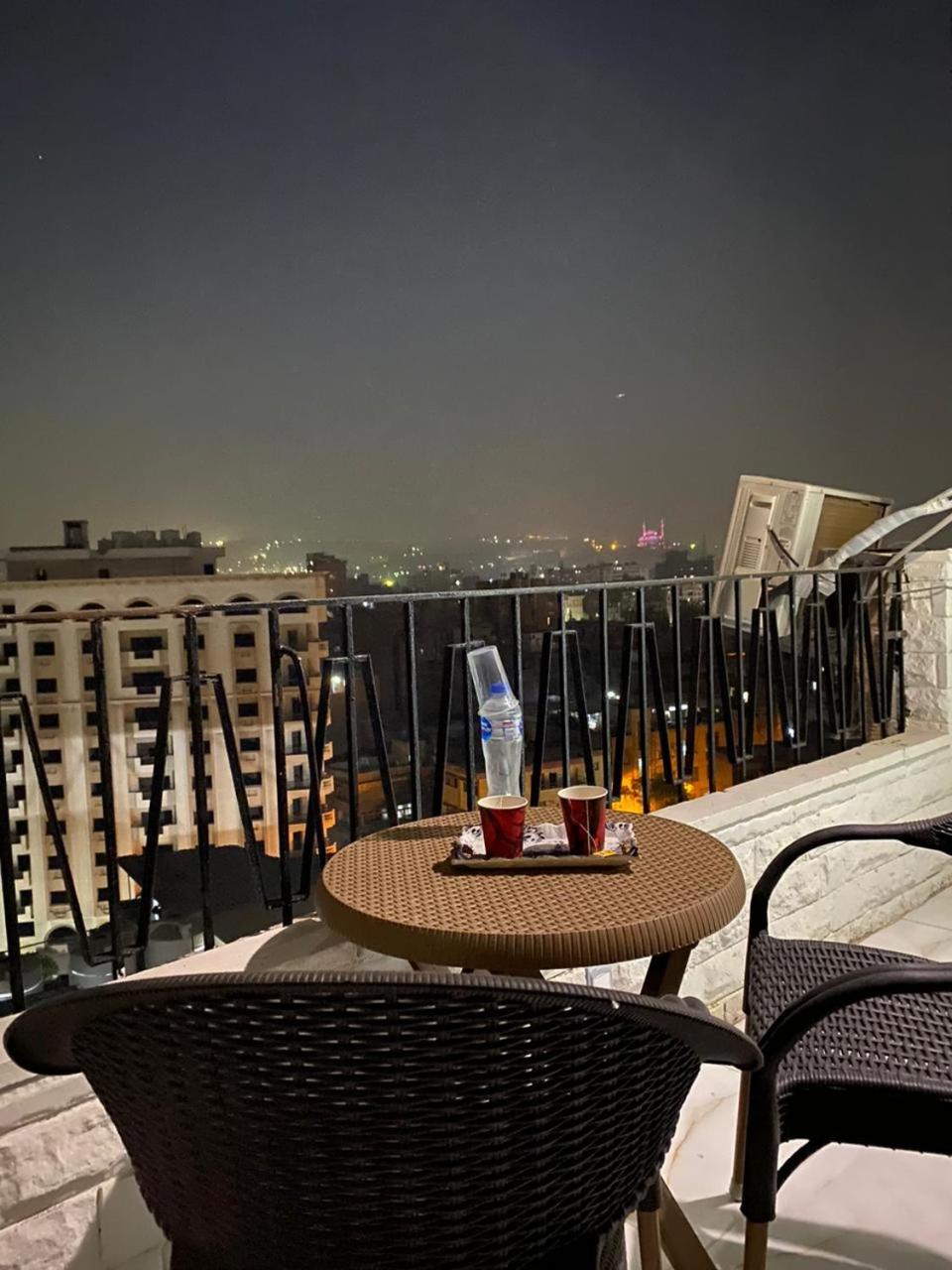 NADA _ HOTEL