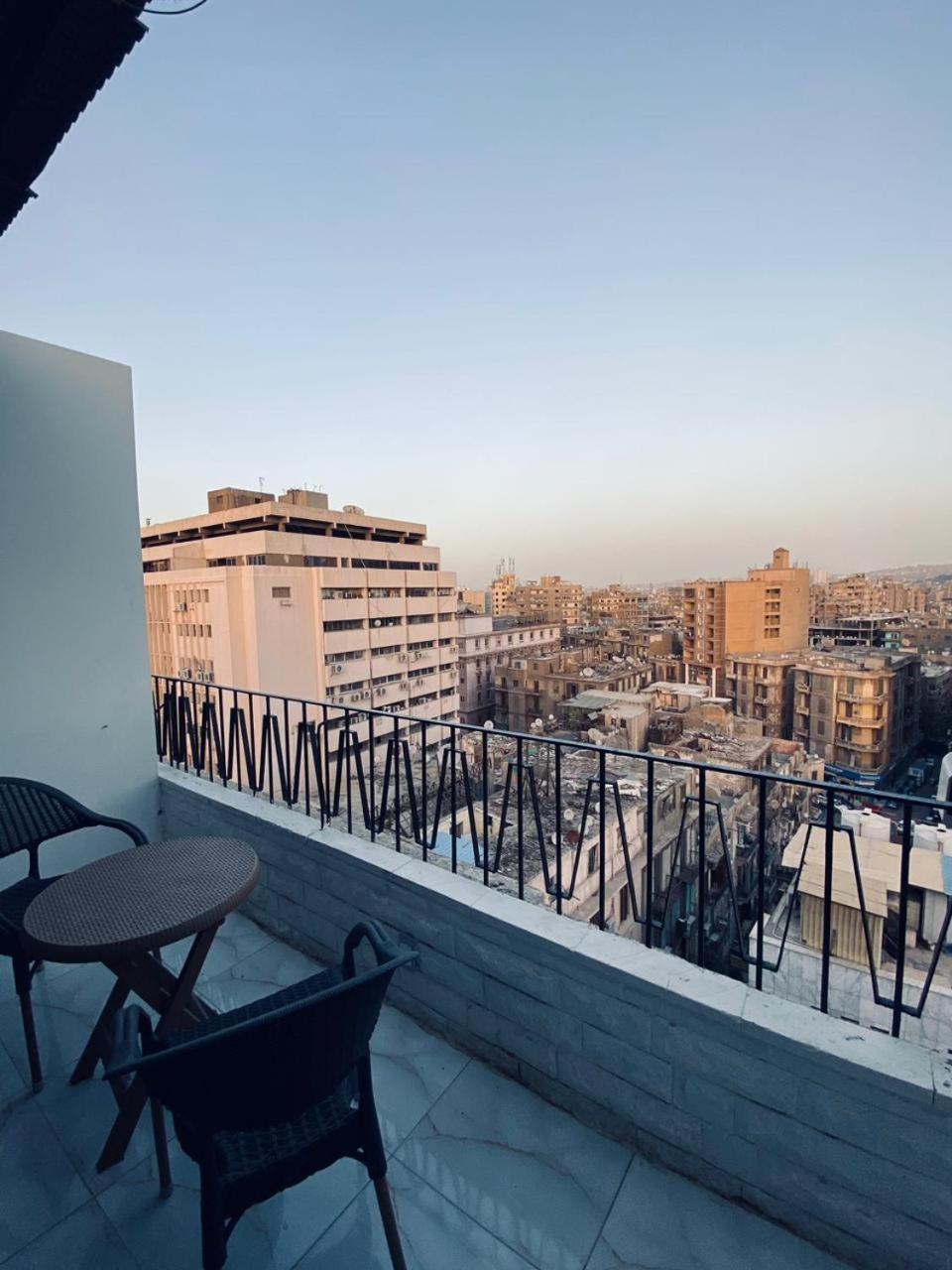 NADA _ HOTEL