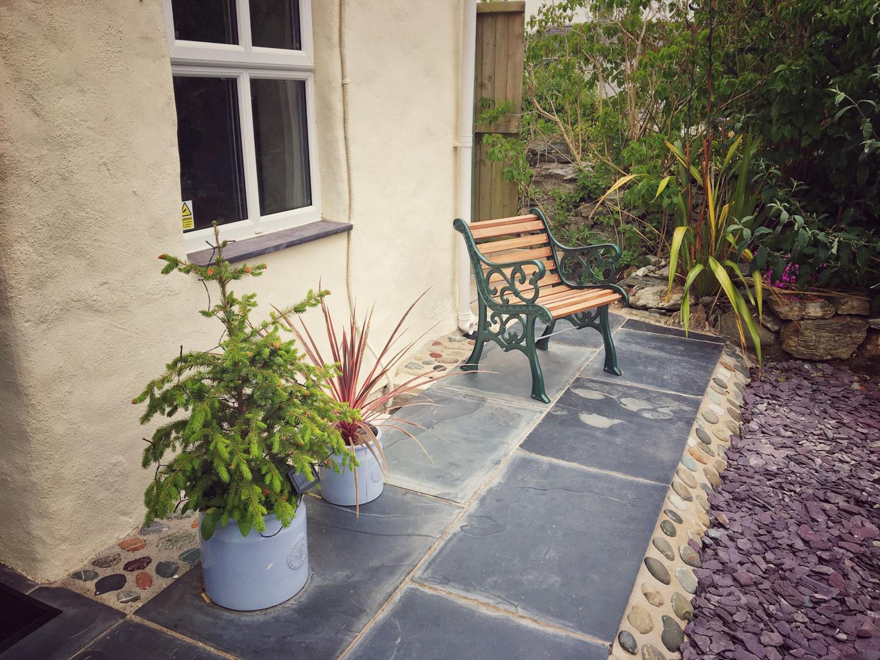 Gorgeous Cottage Near the Sea. Dog Friendly. view 4