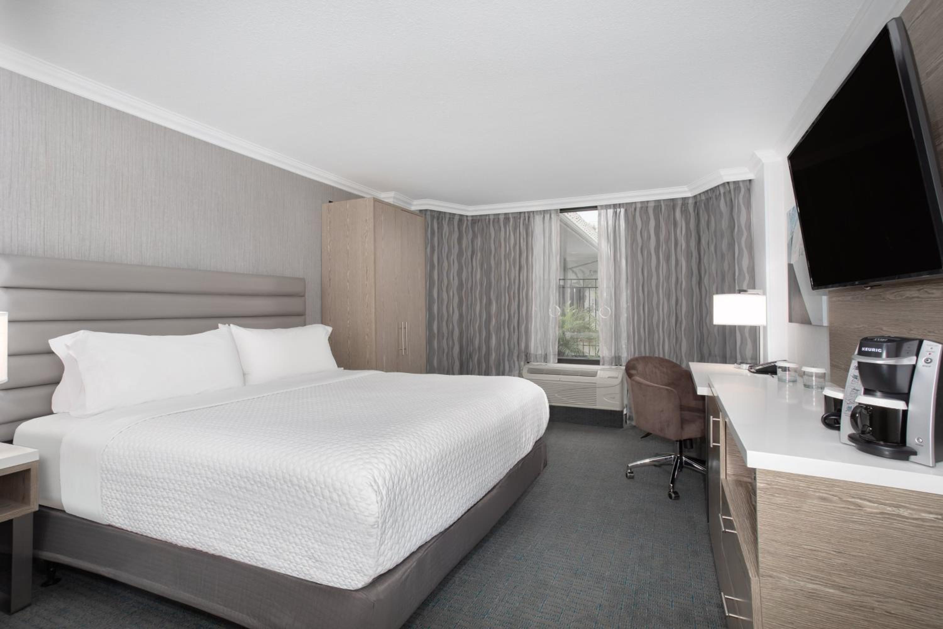 Crowne Plaza Costa Mesa Orange County, an IHG Hotel - Property Image 32