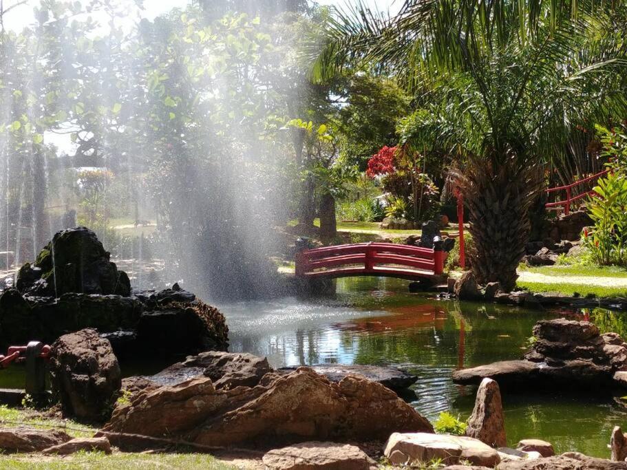 Diroma Fiori 85 com roupa de cama e banho um paraíso nas aguas termais
