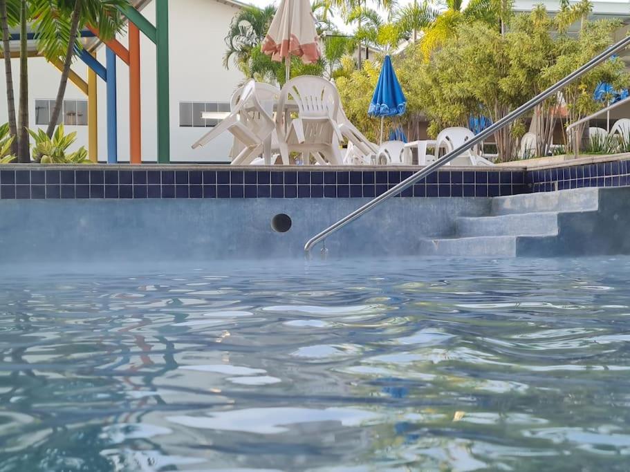 Diroma Fiori 85 com roupa de cama e banho um paraíso nas aguas termais