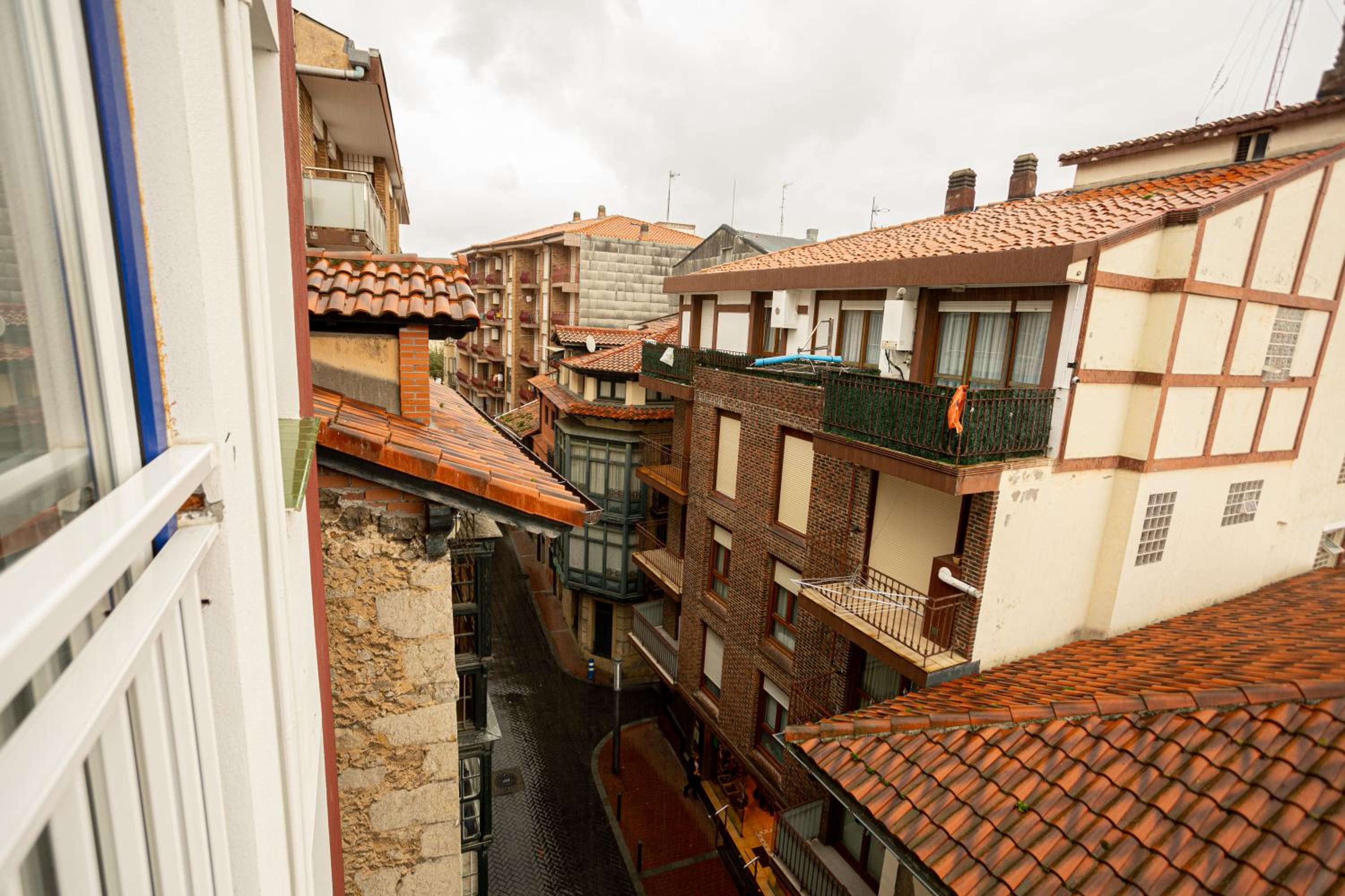 MUNDAKA Centre 1