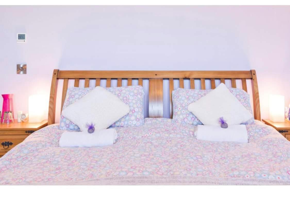 Modern Homestay 15 minutes to Dublin Airport view 3