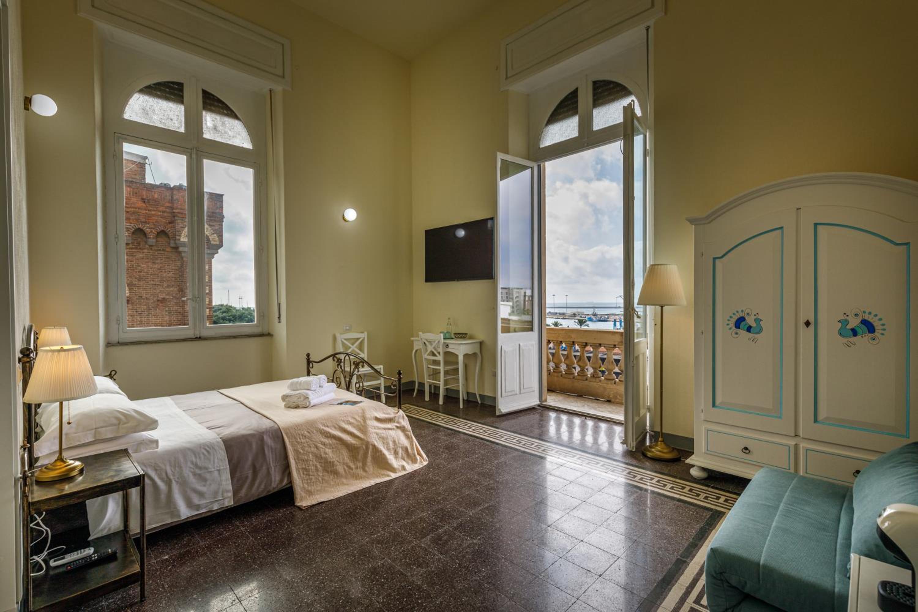 hotel room