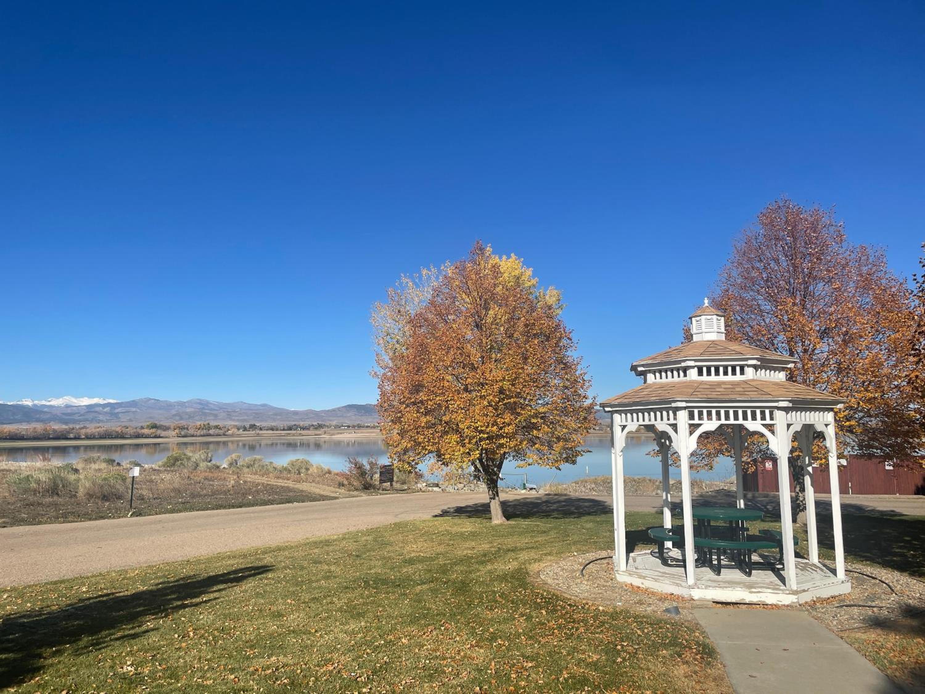 Family-friendly Home on Boyd Lake, Gorgeous Views! view 3