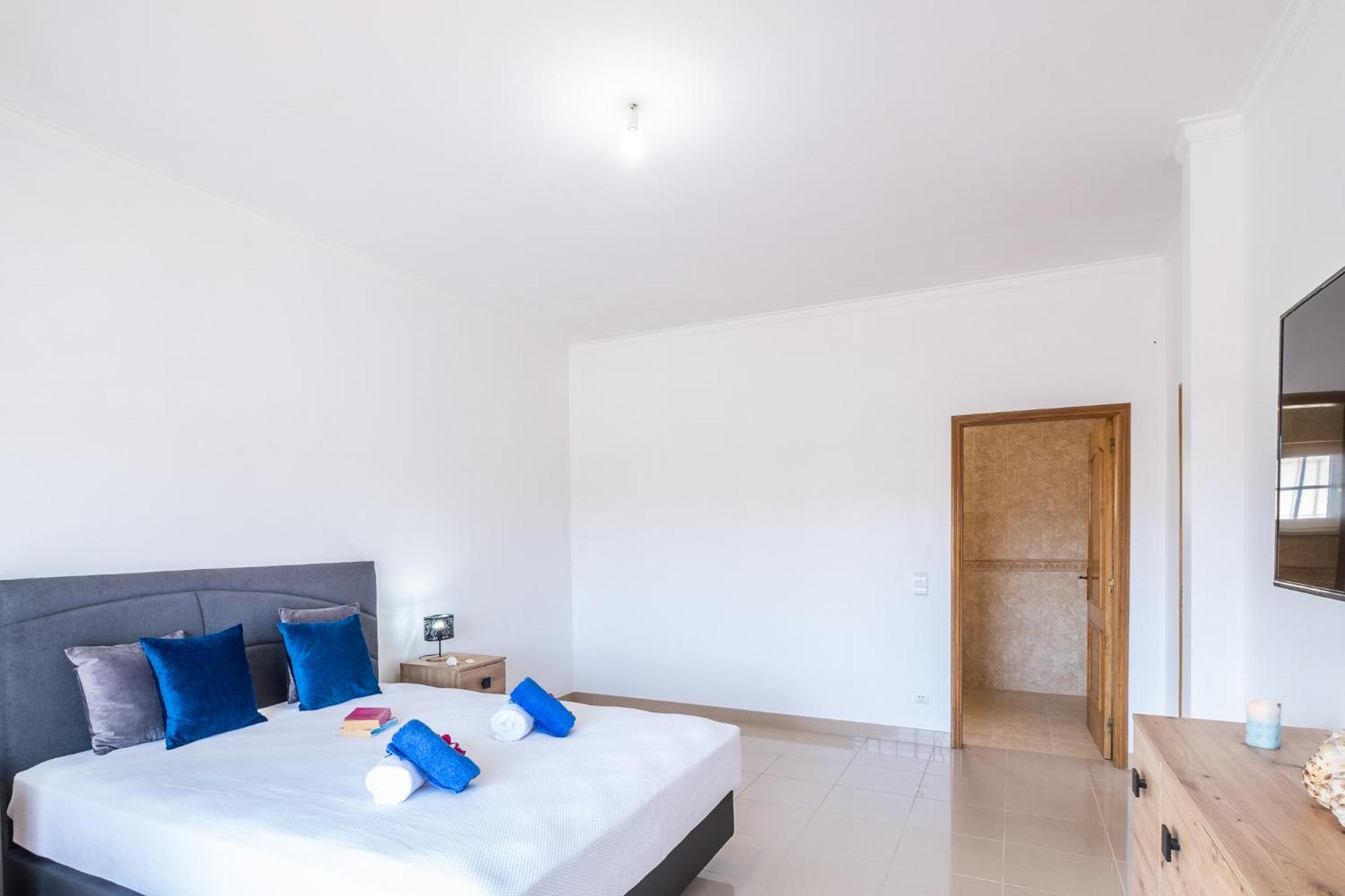 Villa Bahia - Moradia com piscina de água salgada em Albufeira