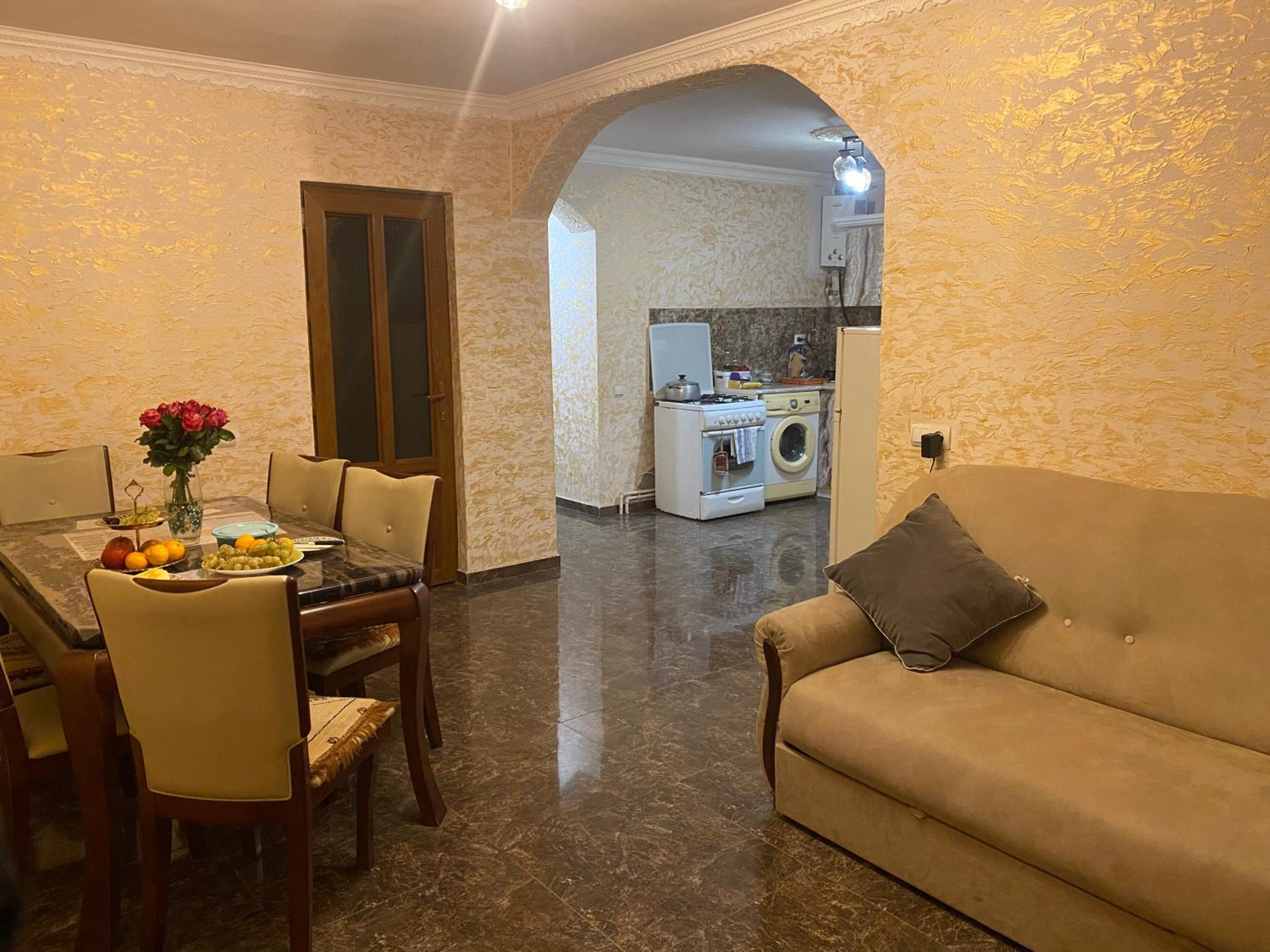 Friend's House rooms near Airport