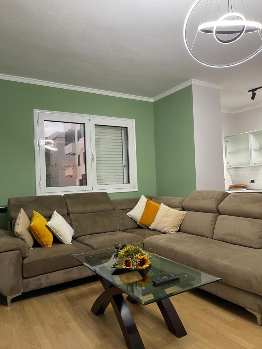 Sea La Vie Apt - WiFi 500 mbs - Free parking photo 2