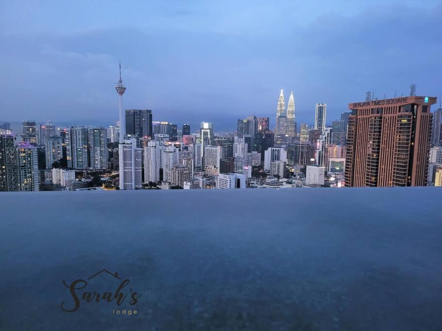 Lucentia Residence World Class Facilities Apartment Infinity Pool Stunning View