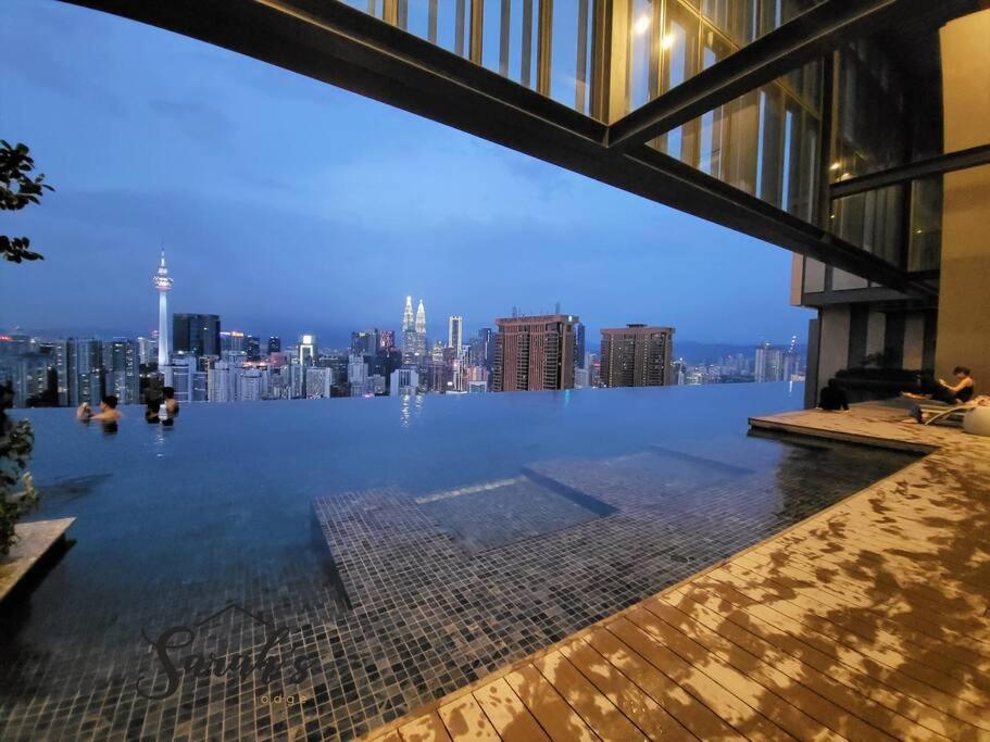 Lucentia Residence World Class Facilities Apartment Infinity Pool Stunning View