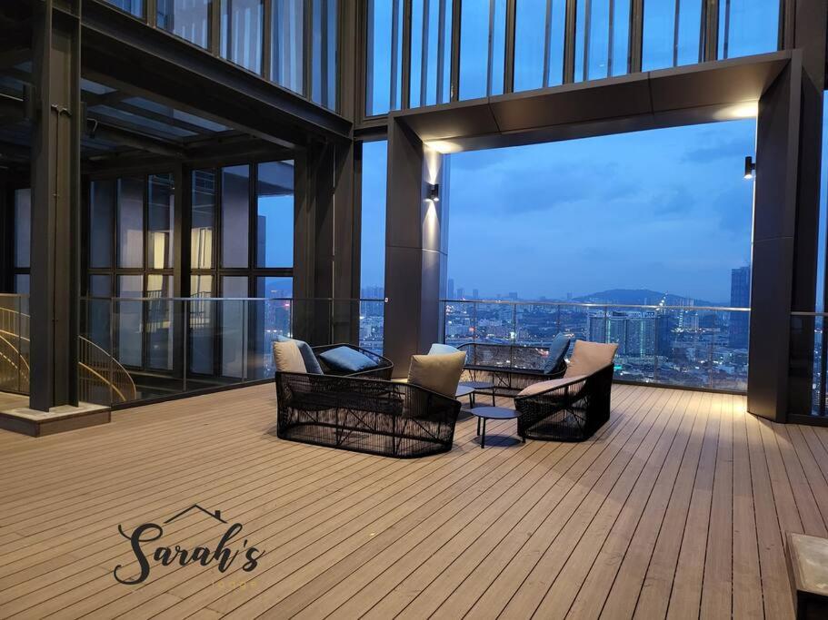 Lucentia Residence World Class Facilities Apartment Infinity Pool Stunning View