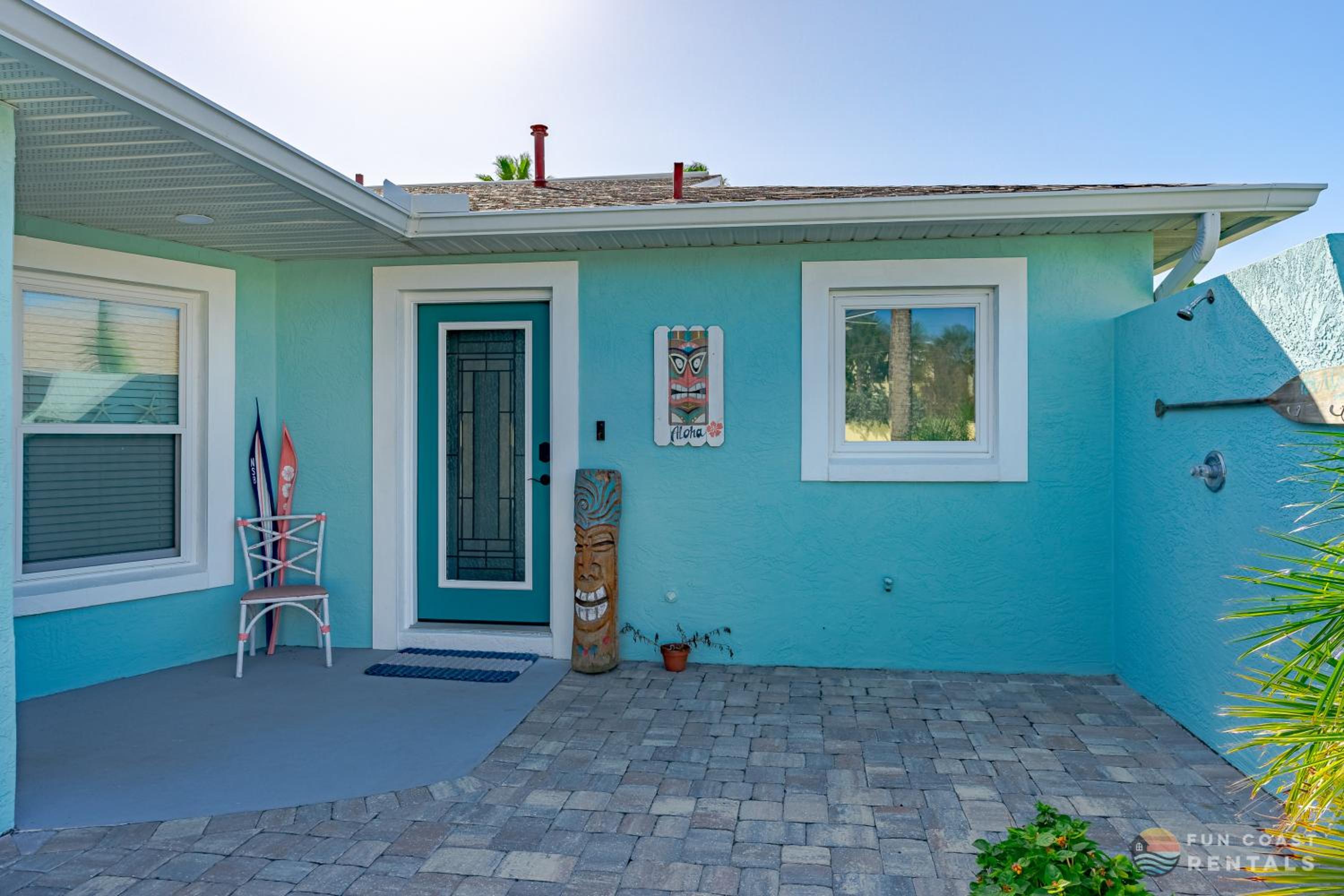 Dog Friendly Home wPrivate Fenced Yard, Garage & Fire Pit STEPS to the Beach! view 3