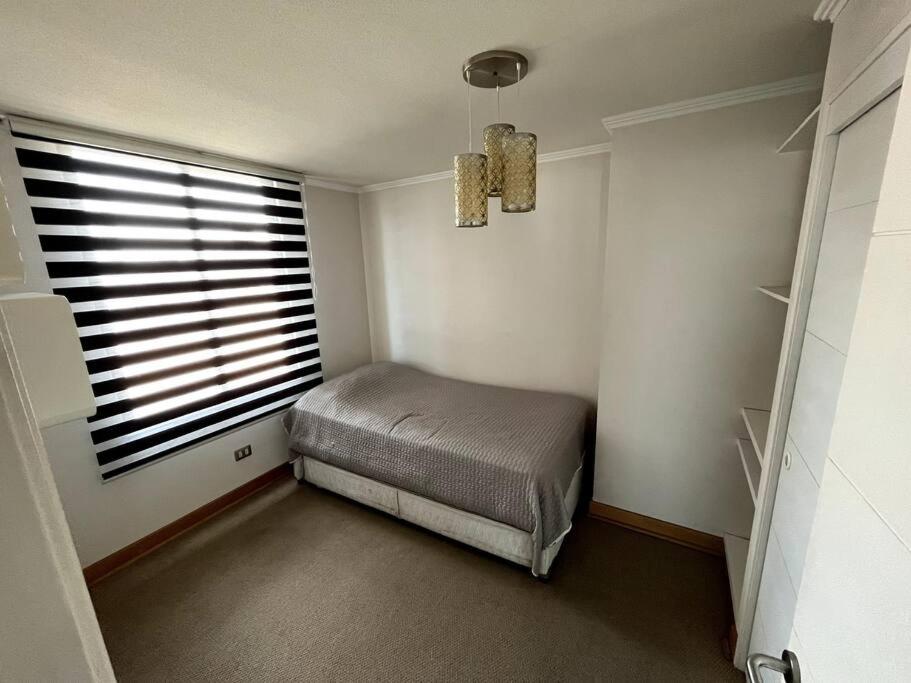 apartamento con vista al mar y piscina.