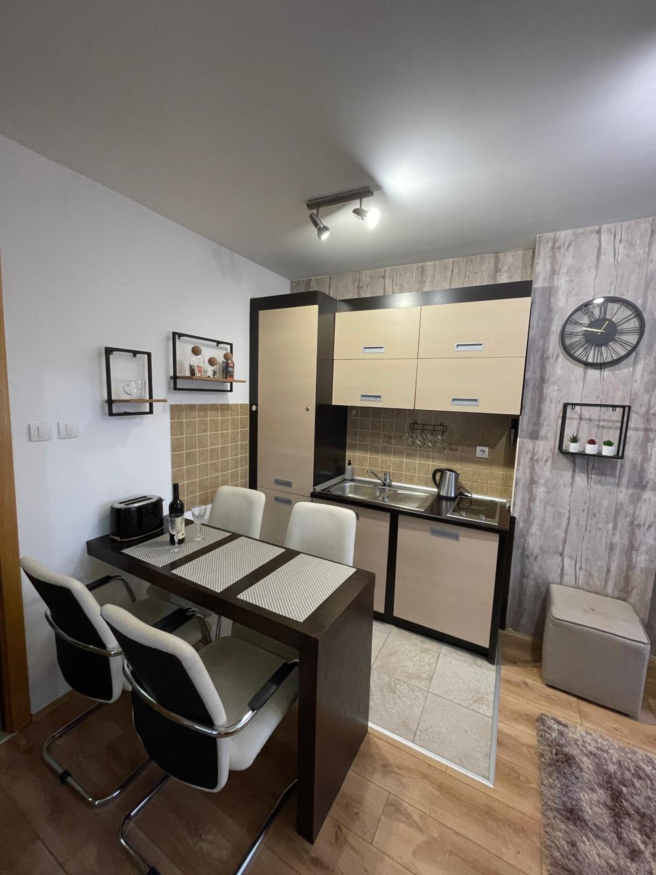 NEW!!! 4 stars apartment!!!
