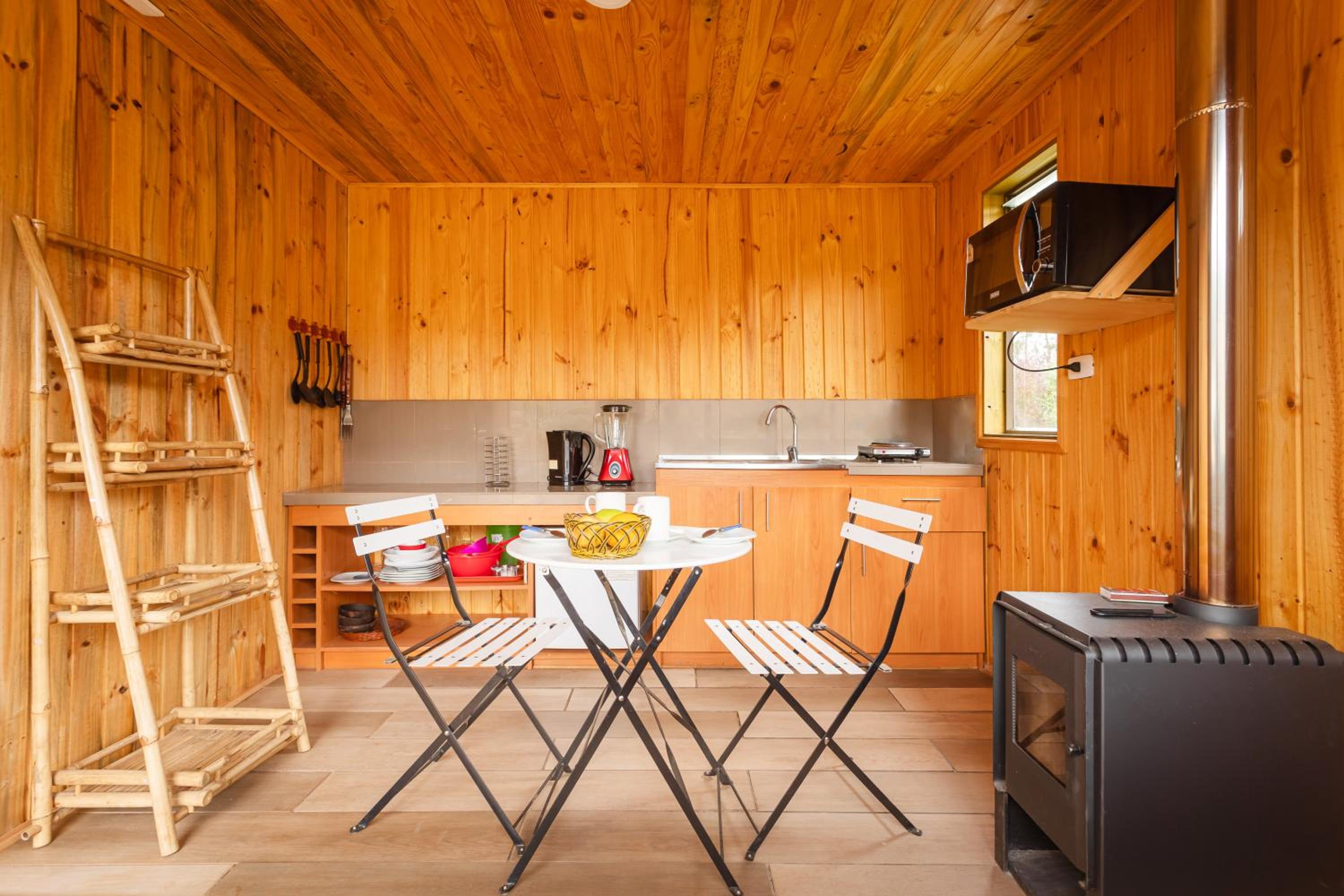 Cabaña en Tunquén con parrilla, fogón, piscina y bosque