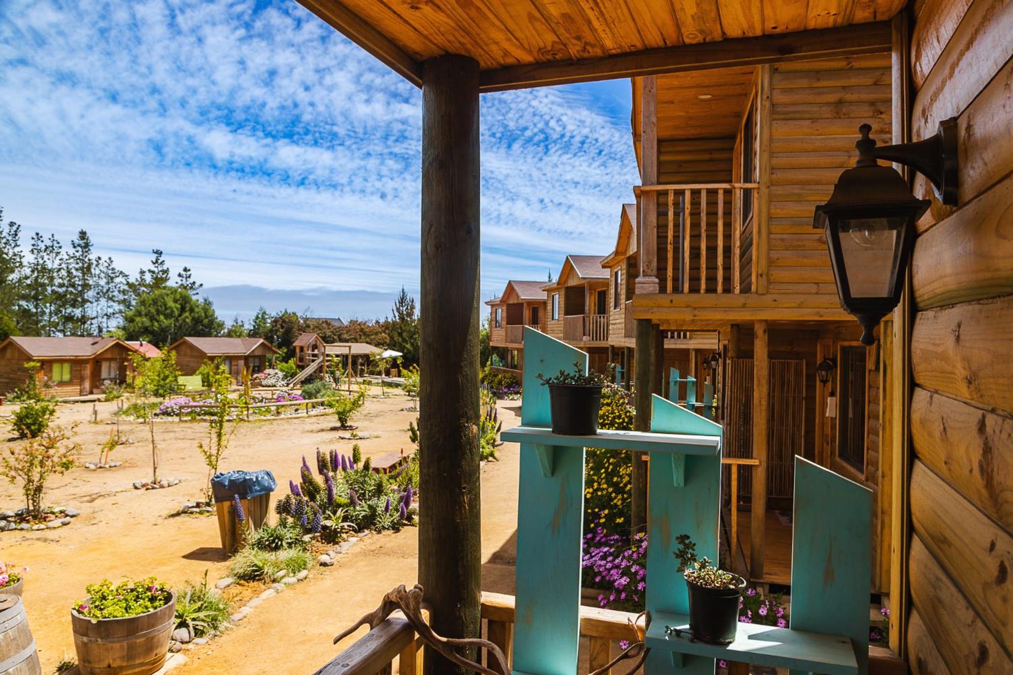 Cabaña en Tunquén con parrilla, fogón, piscina y bosque