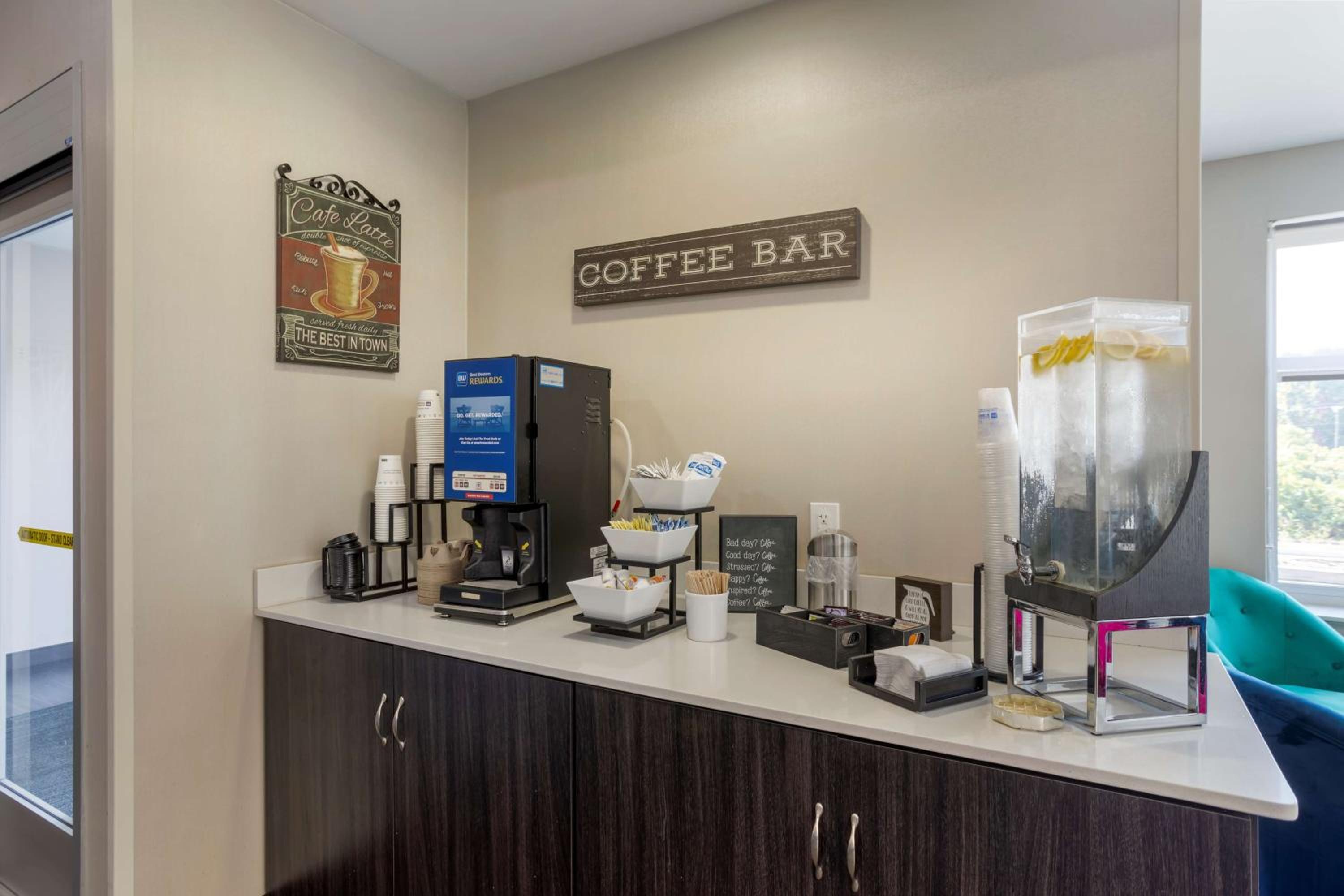 Best Western Plus Executive Residency Antioch Inn - Property Image 16