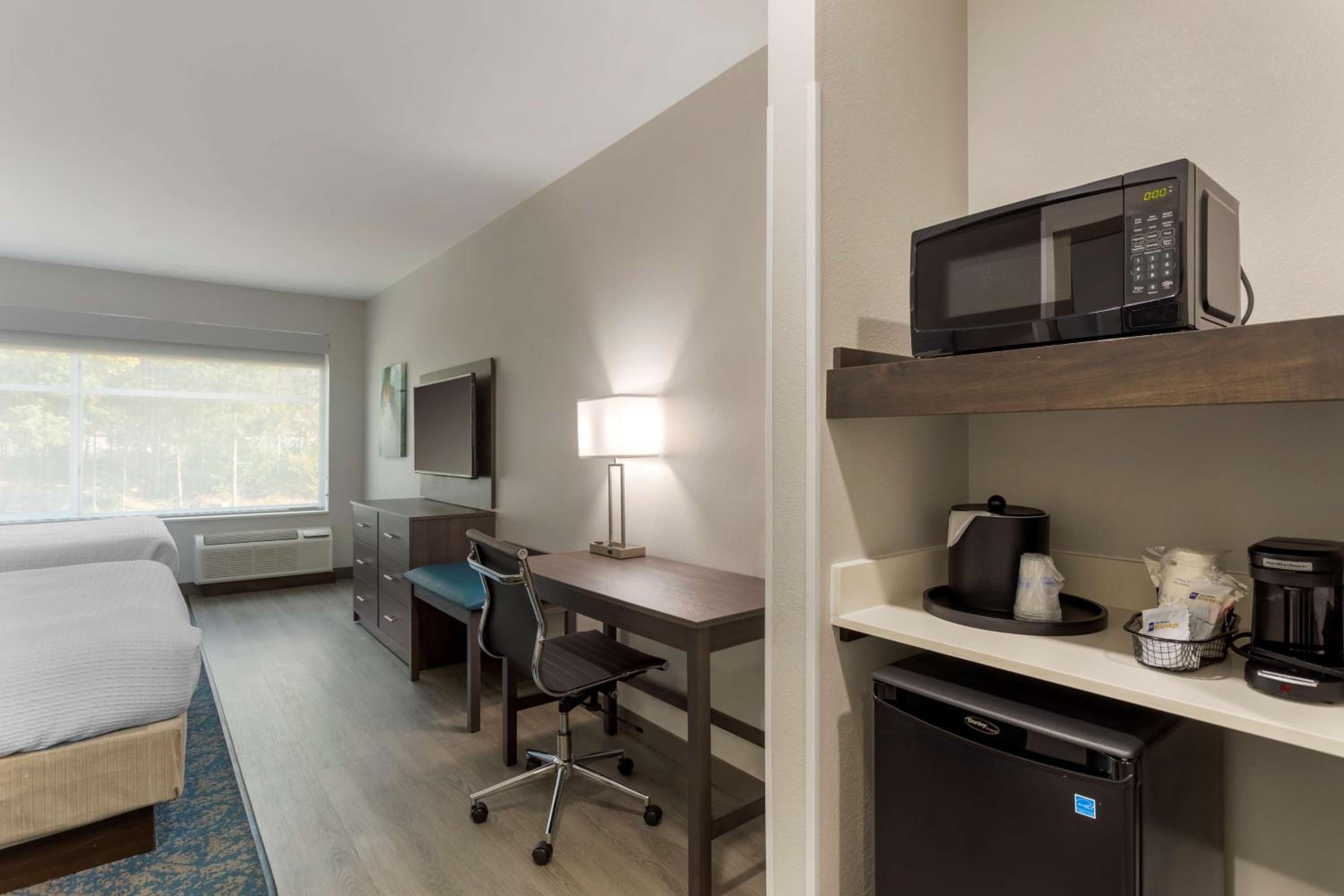 Best Western Plus Executive Residency Antioch Inn - Property Image 40