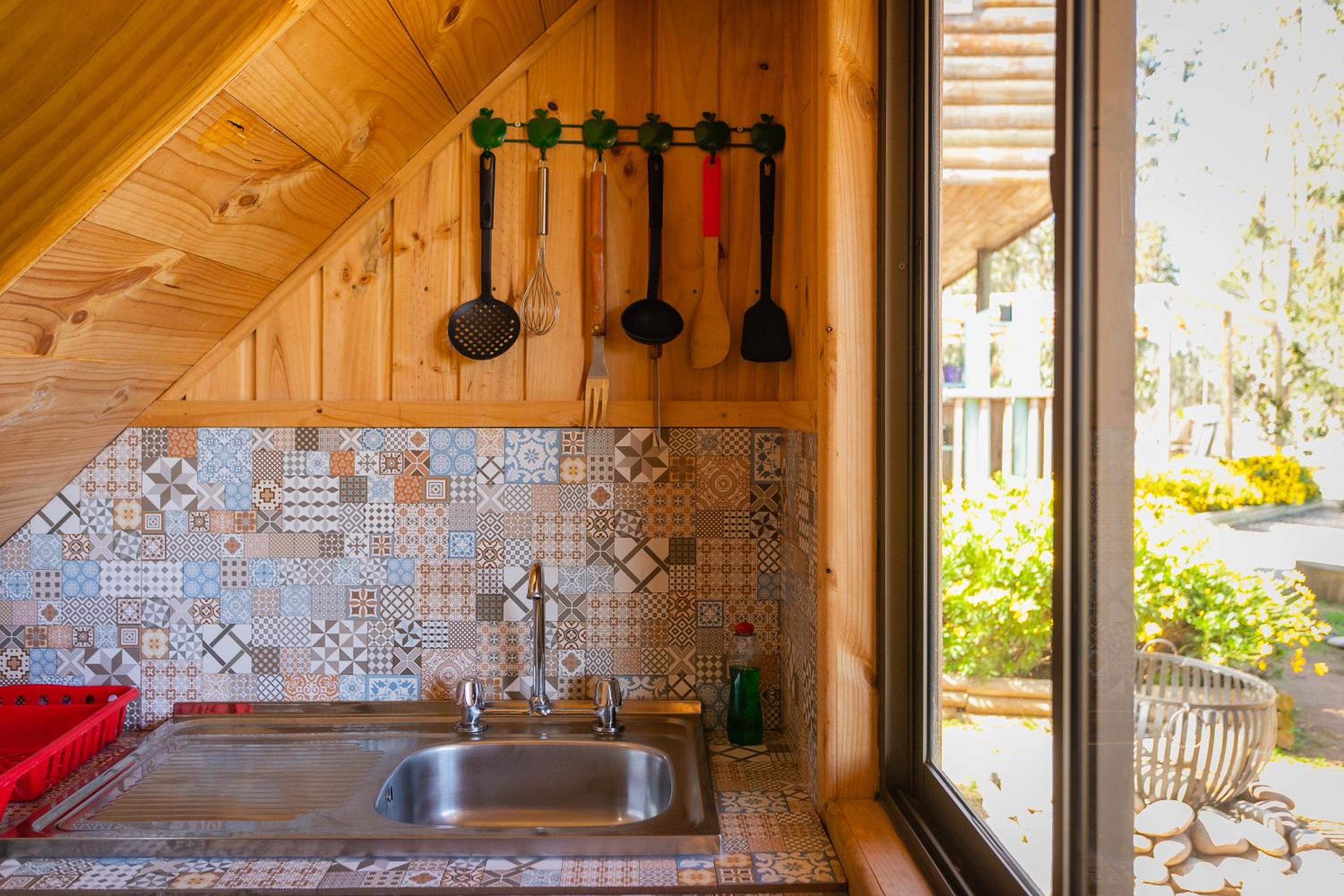 Cabaña en Tunquén con parrilla, fogón, piscina y bosque
