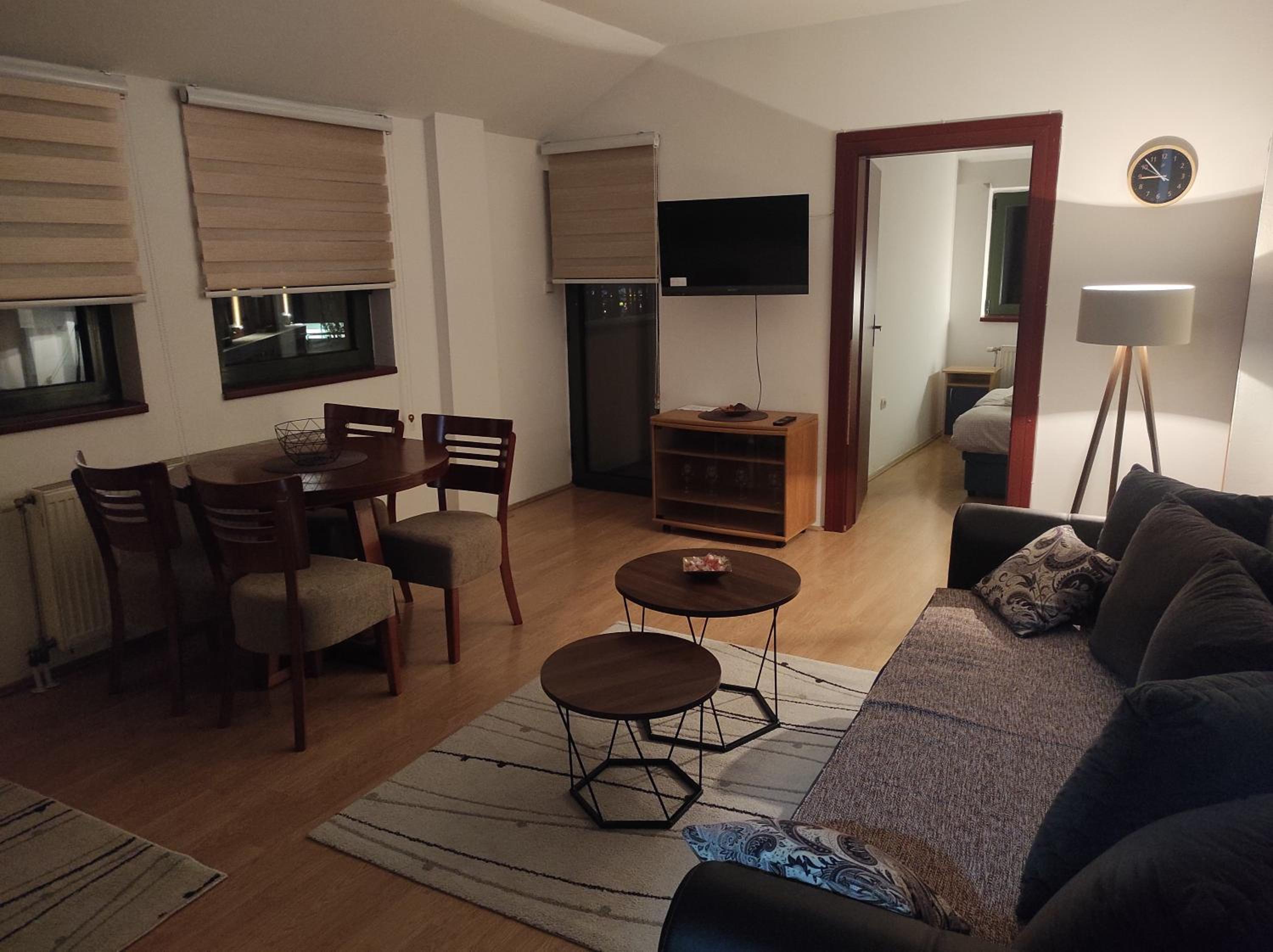 Apartman Centar Vila Jezero view 2