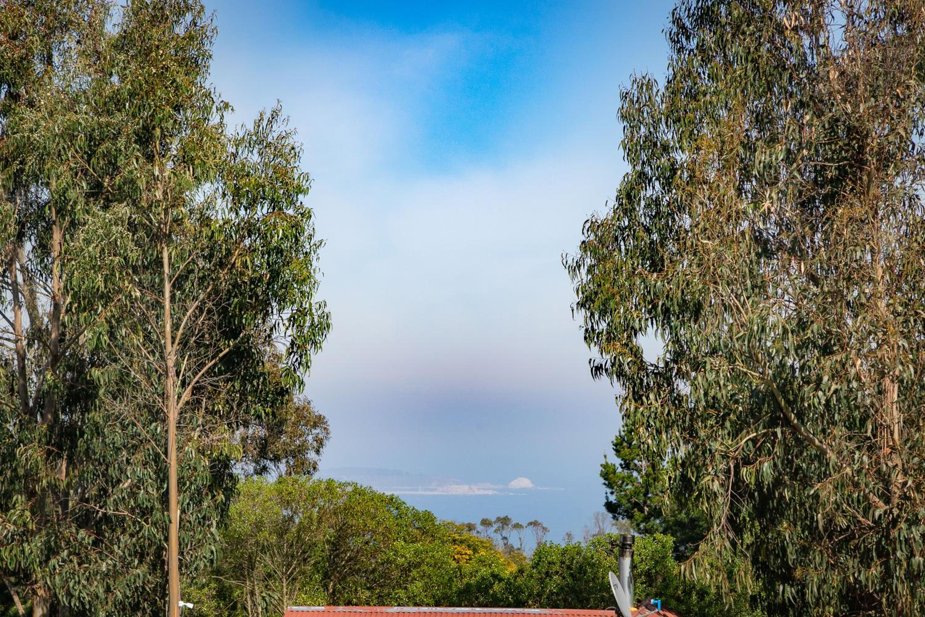Cabaña en Tunquén con parrilla, fogón, piscina y bosque