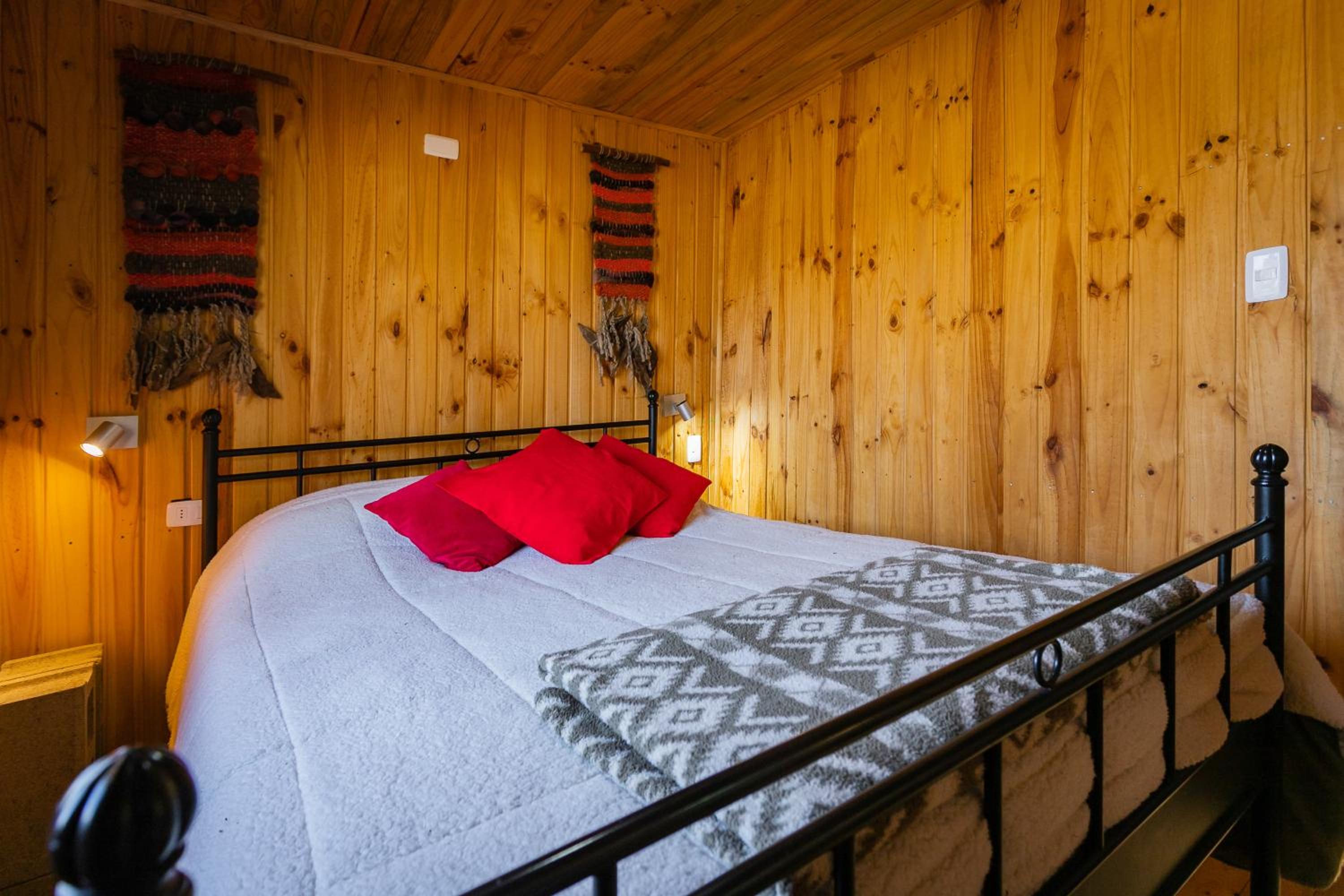 Cabaña en Tunquén con parrilla, fogón, piscina y bosque