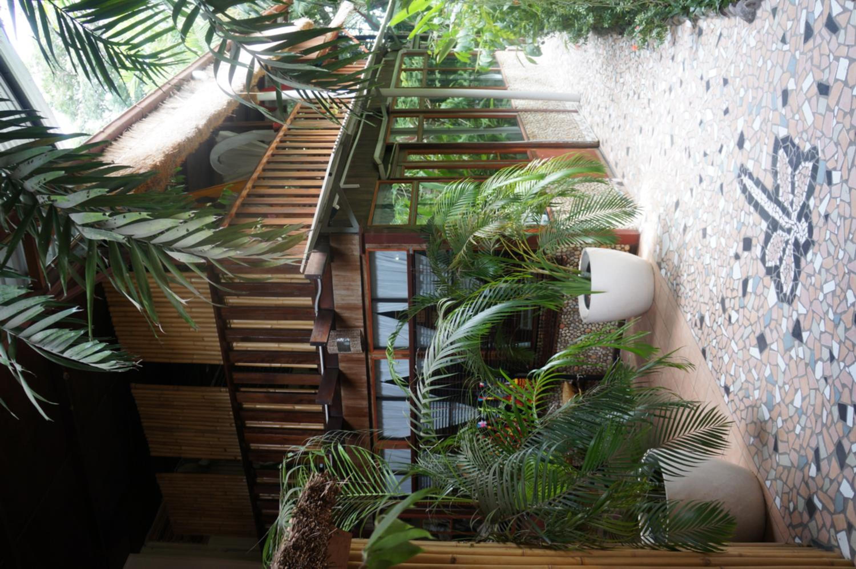 Raintree Lodge