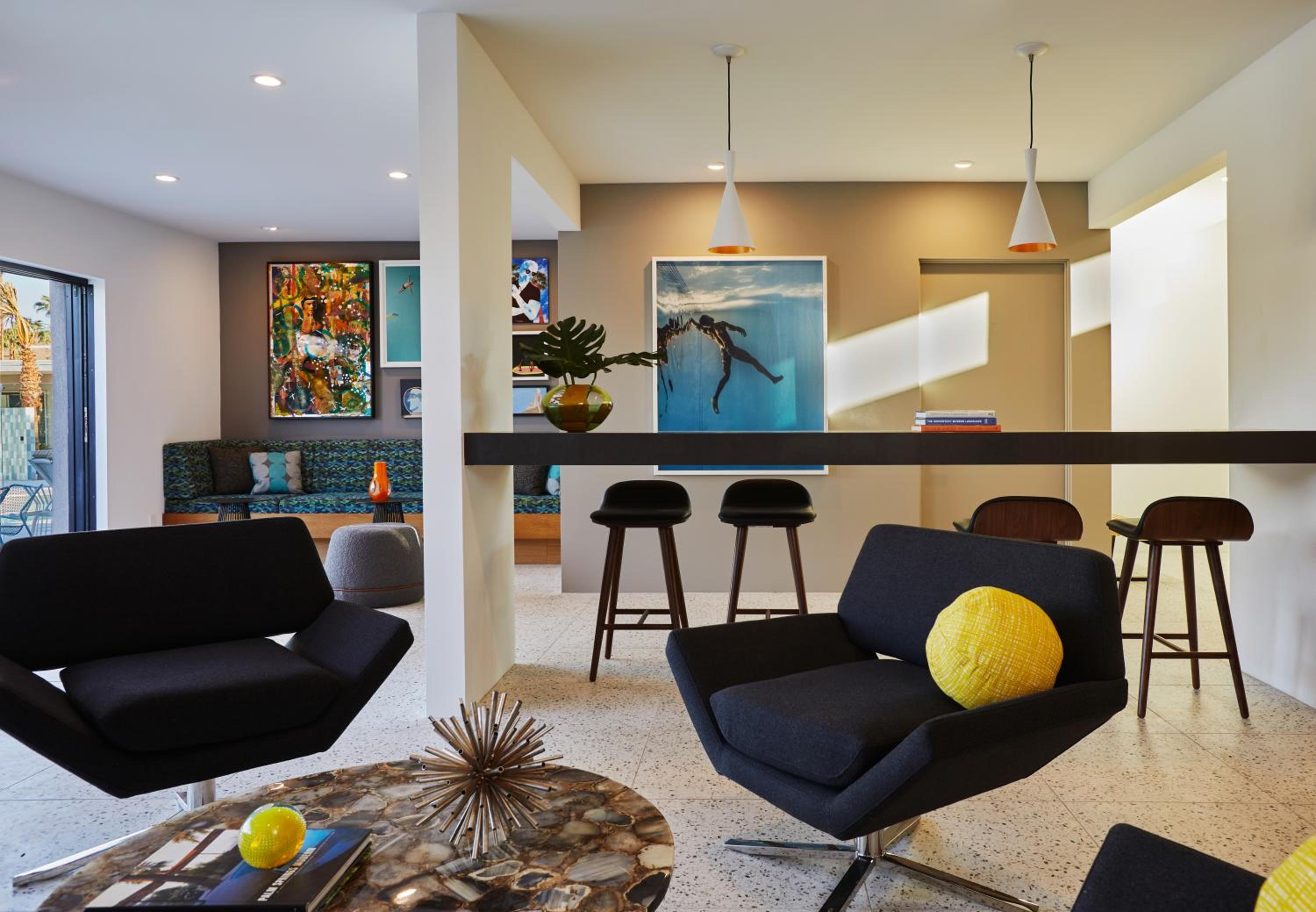 lounge