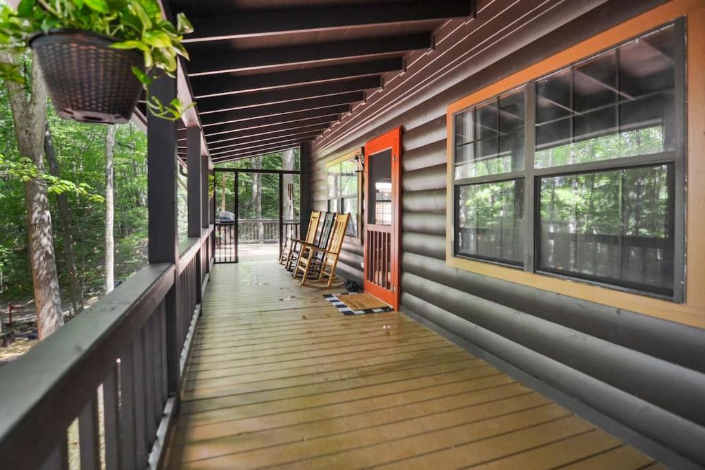 Peaceful nature getaway- with HOT TUB & fire pit view 5