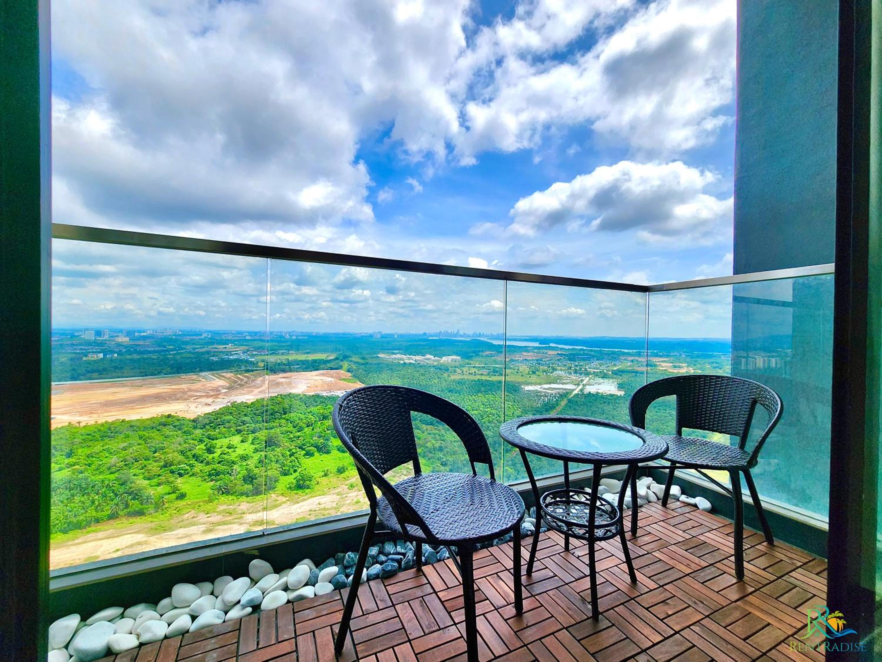 D'Pristine Medini by Stayrene