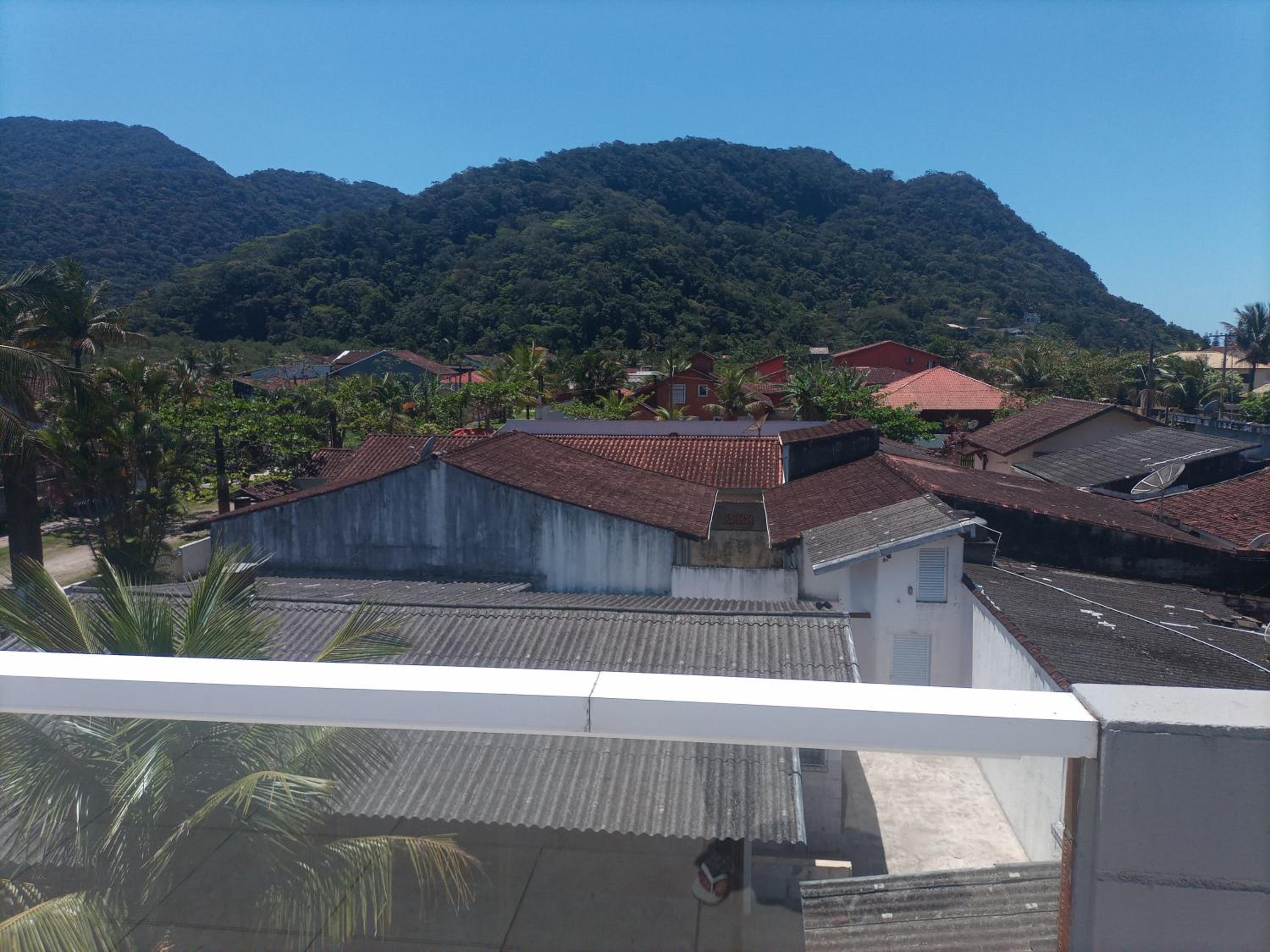 Casa com Vista do Mar e Montanha
