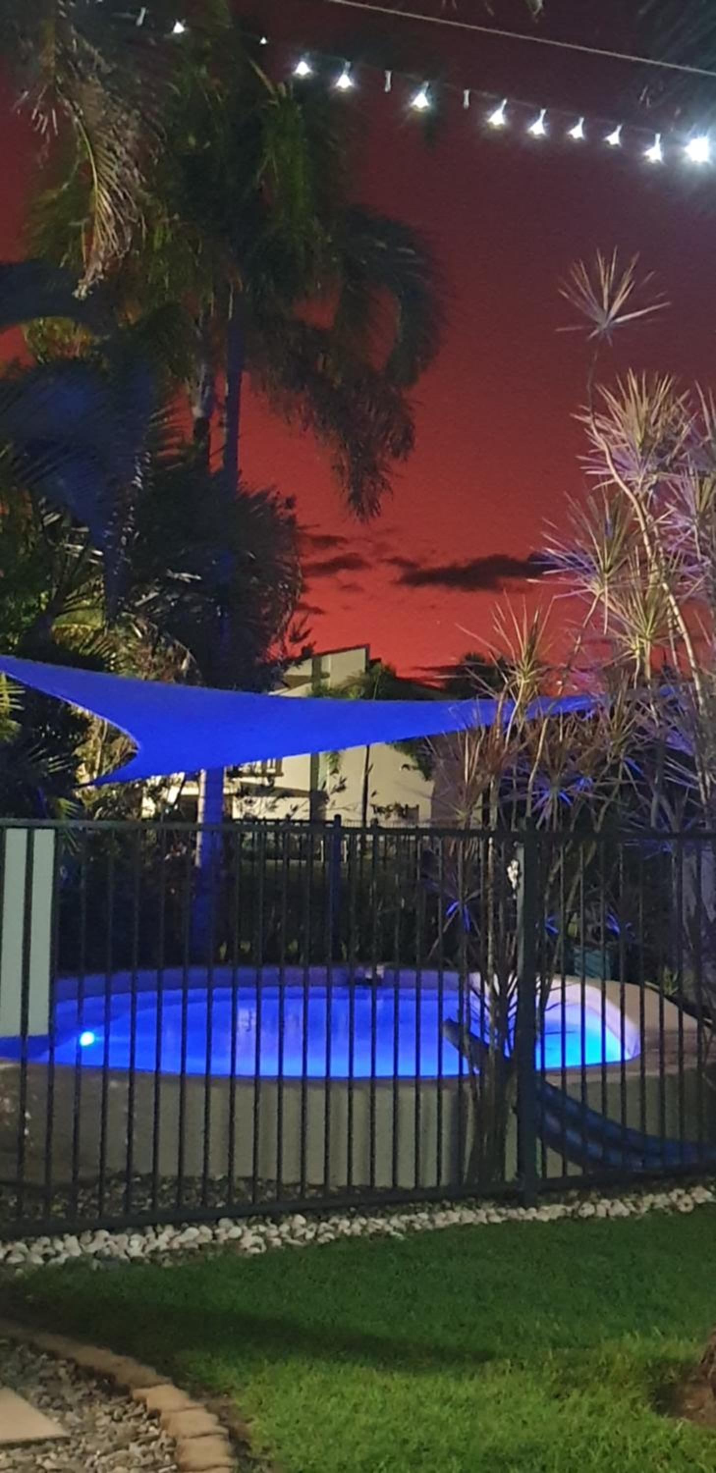 Cardwell Beachfront Motel