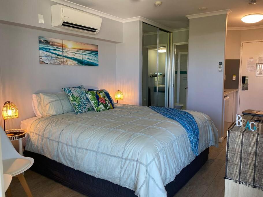 Alex Heads Beachfront Resort King Bed Studio Room