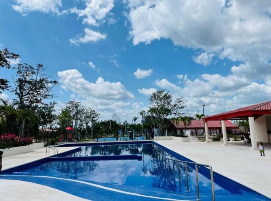 Cancún Smart House with pool & AquaPark