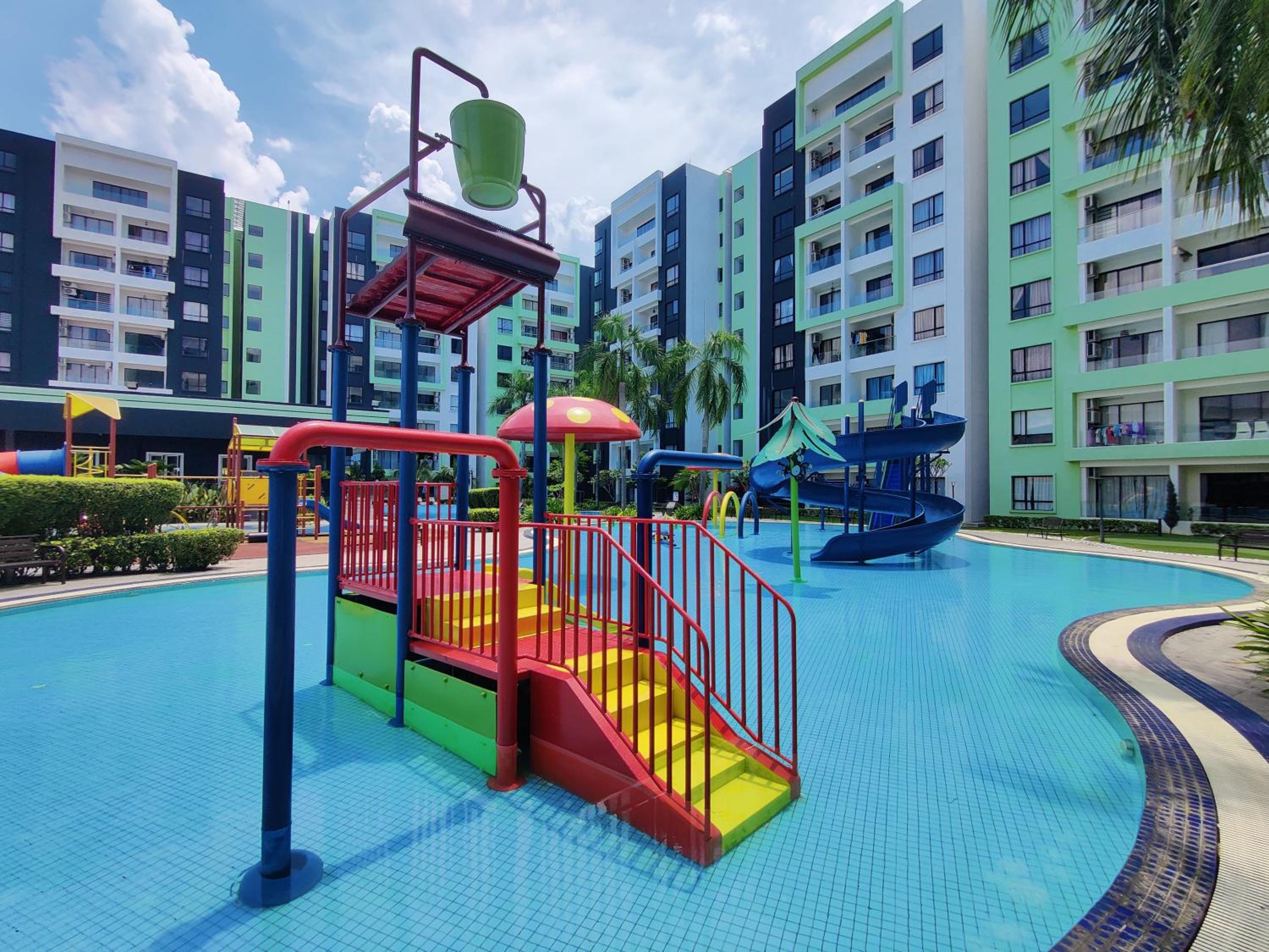 KT's Homestay- Corner Unit - Manhattan Ipoh Water Park- Station 18 photo 5