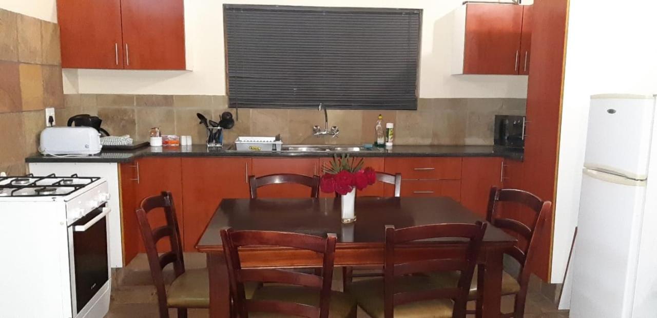 Hoopoe Haven Guest House