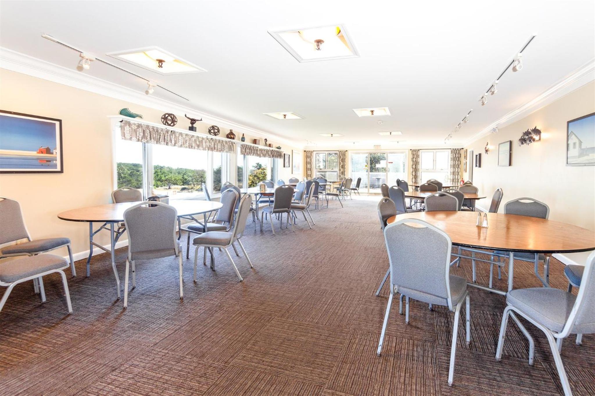 Dune Crest Hotel