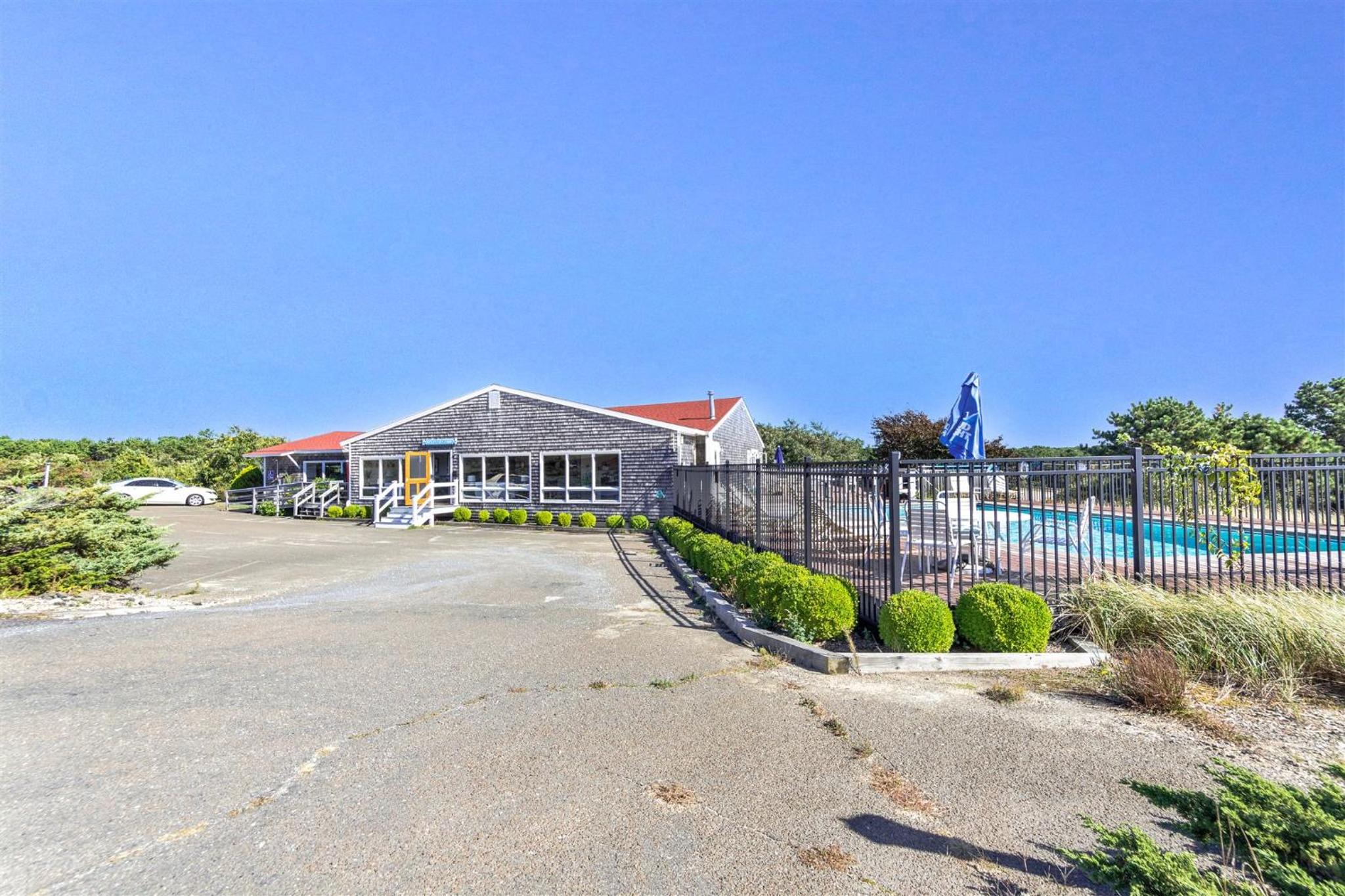 Dune Crest Hotel