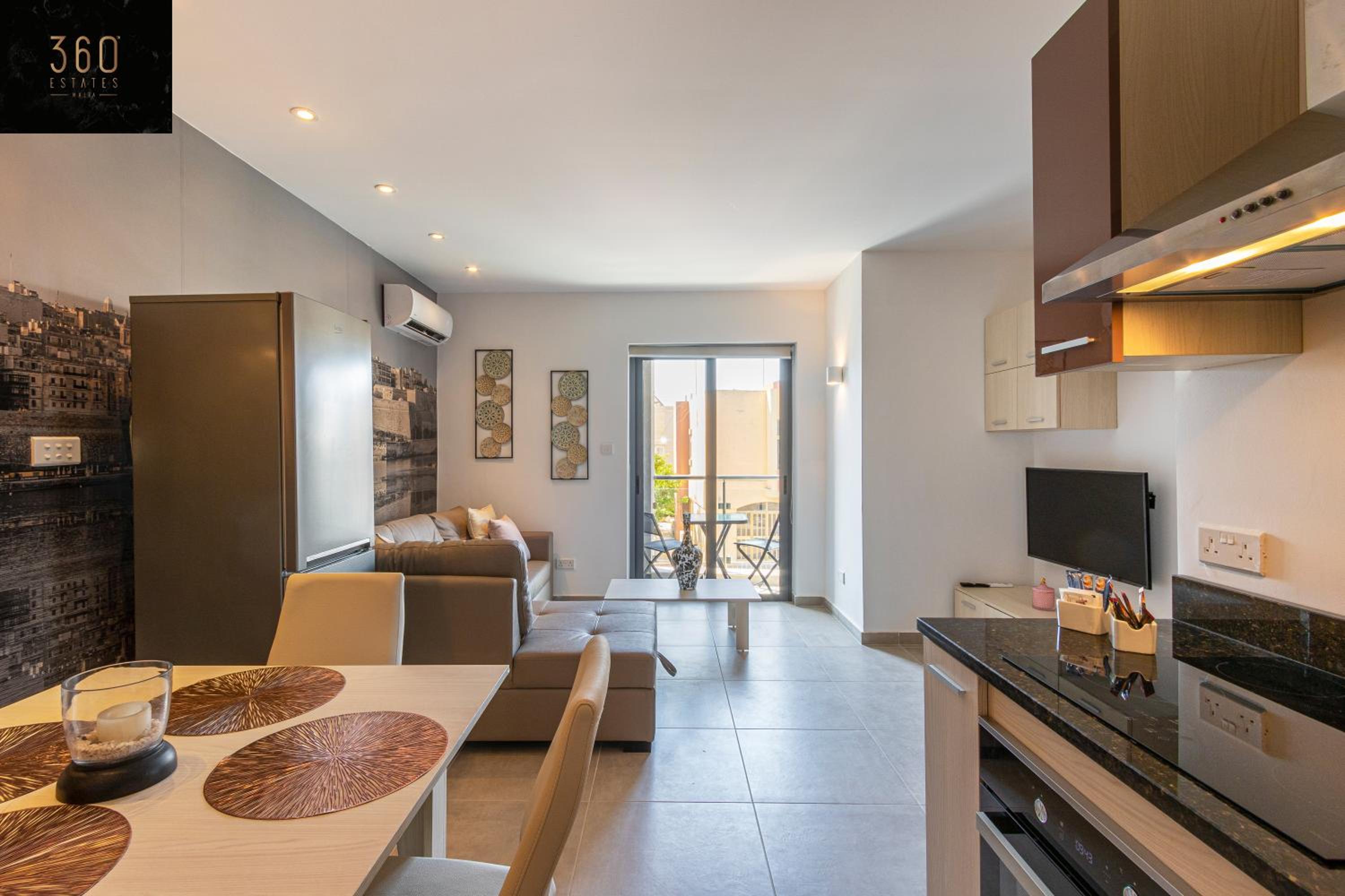 High-End central APT with comfy BED & Super WIFI by 360 Estates view 2