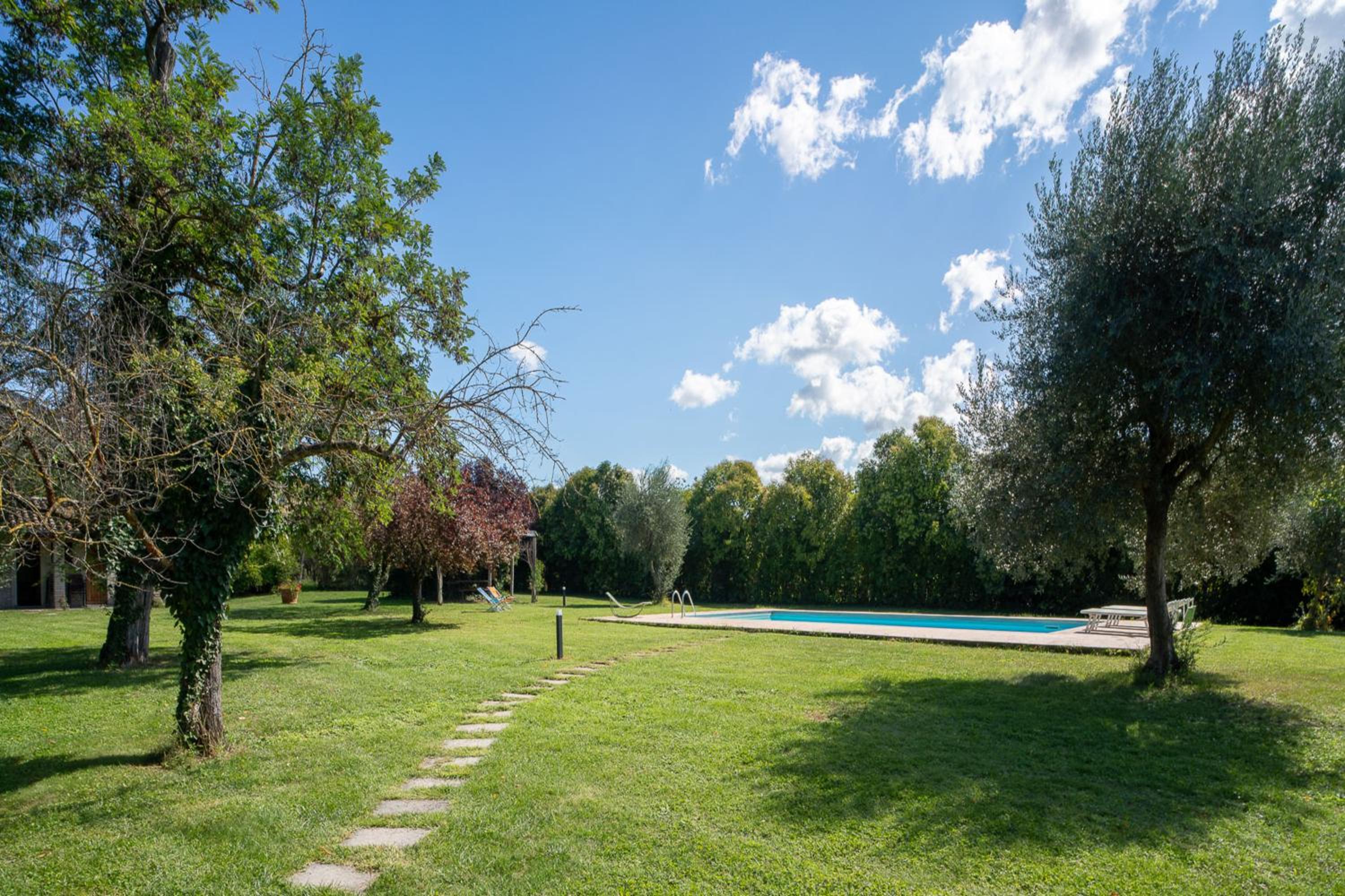 Villa Lama by Mmega