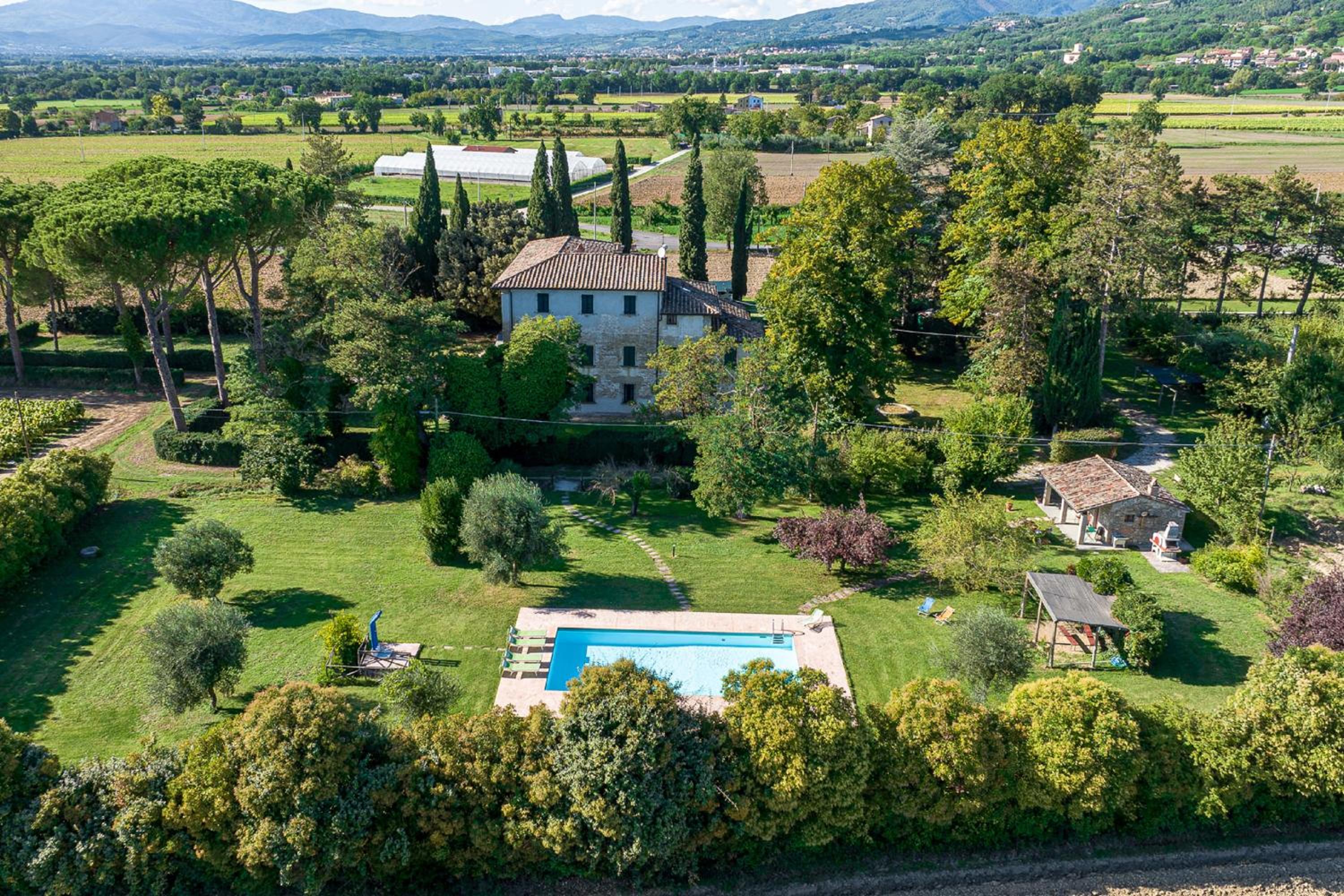 Villa Lama by Mmega
