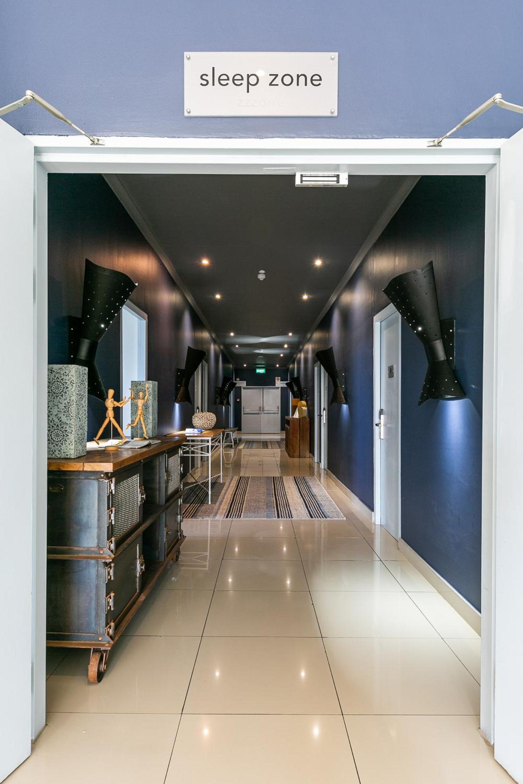 Zzzone Boutique Hostel, photo 18