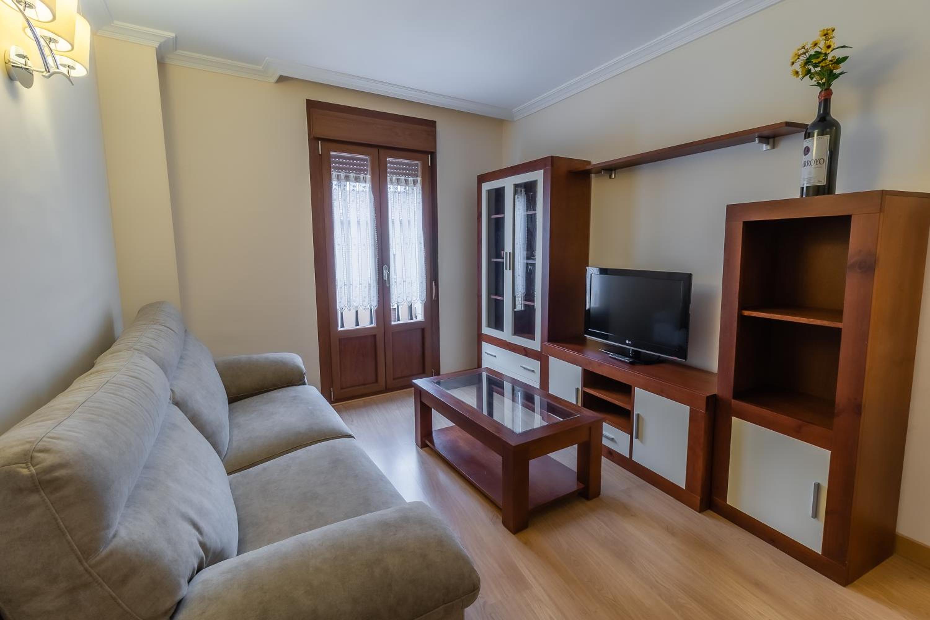Apartamentos & casas rurales Santo Domingo de Silos