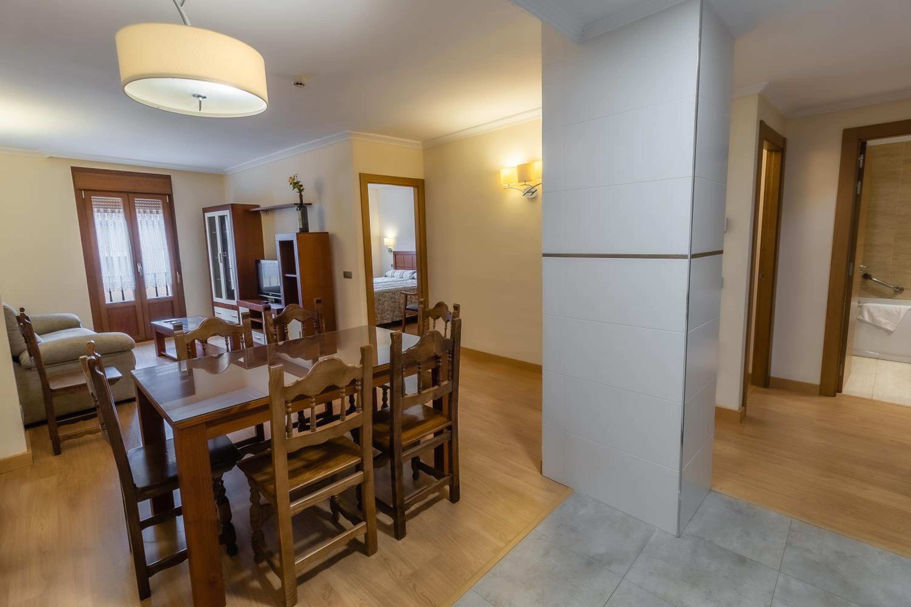 Apartamentos & casas rurales Santo Domingo de Silos