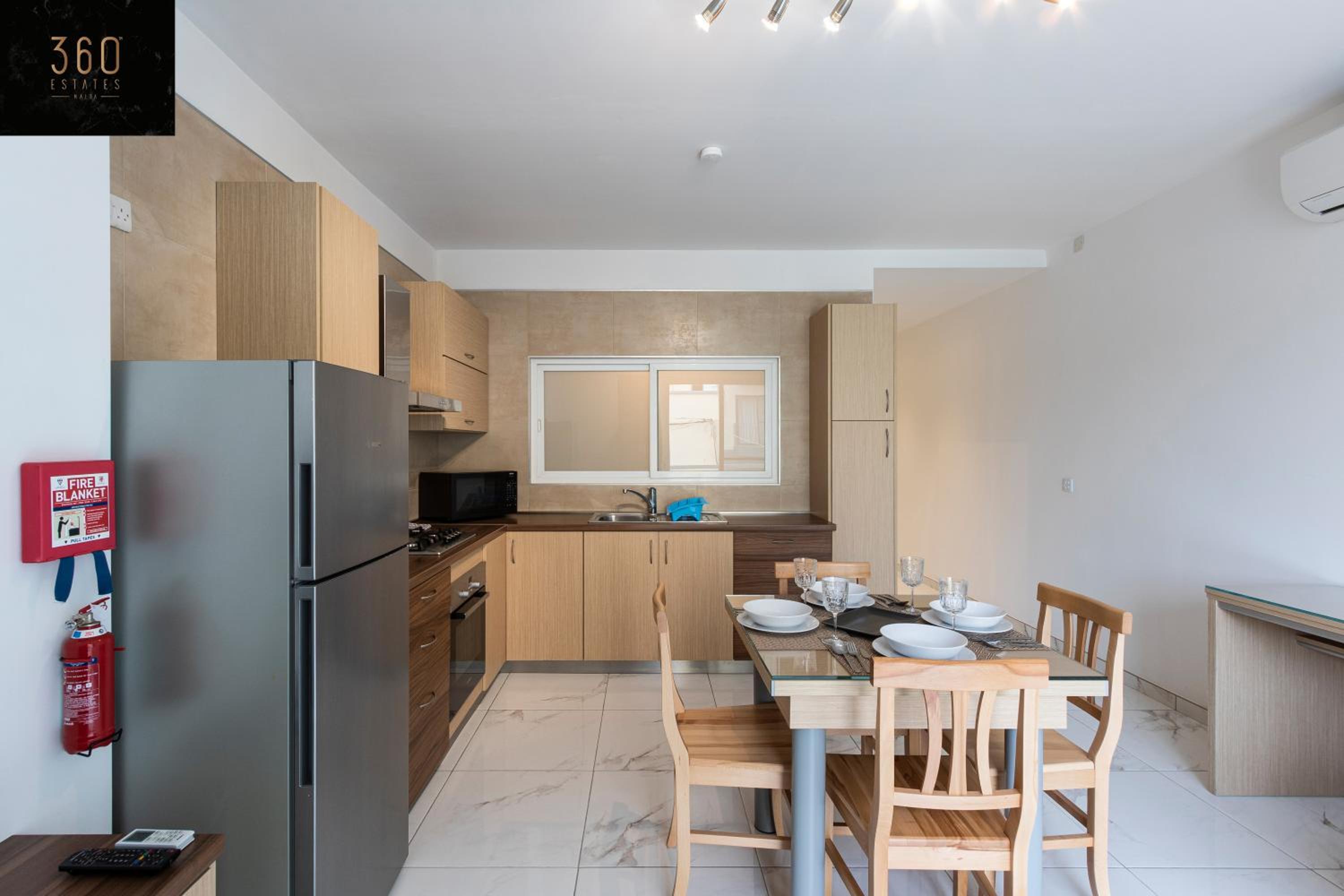 Amazing 1BR APT close to University and Hospital by 360 Estates view 4