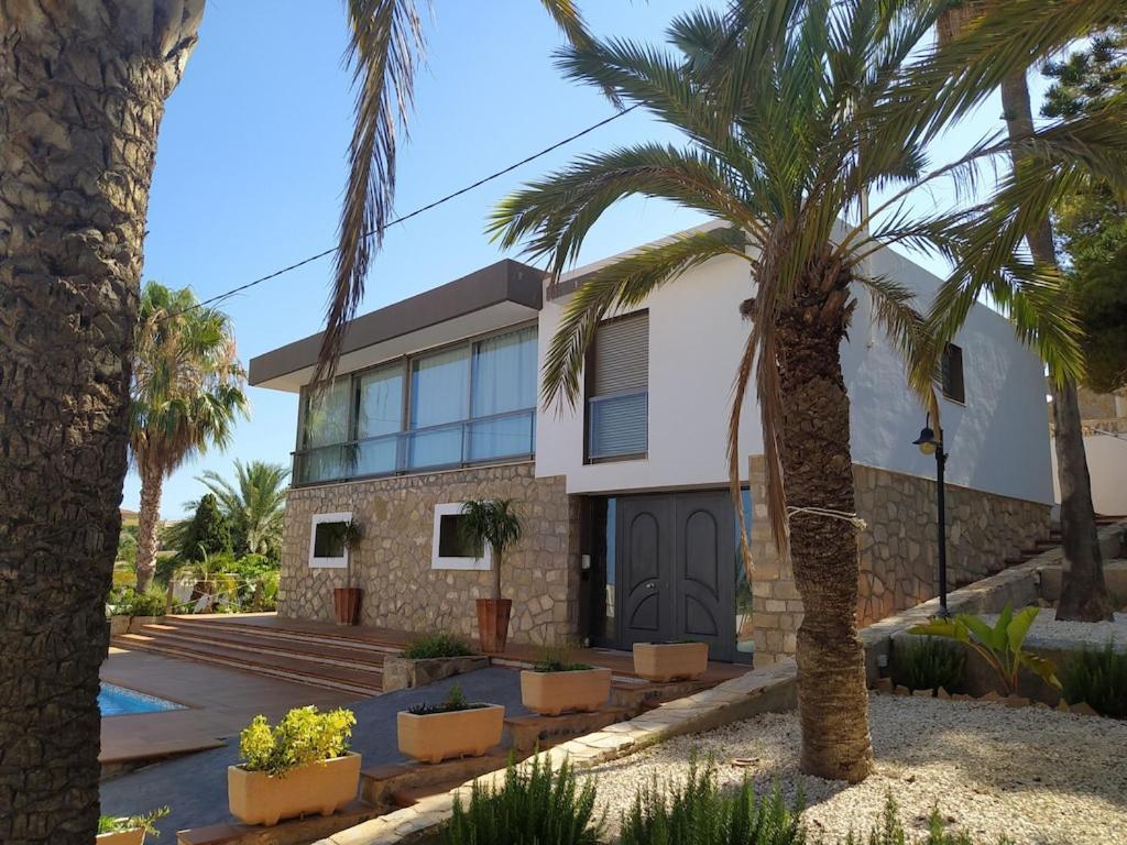 Nuza, Villa con Piscina y Barbacoa view 2