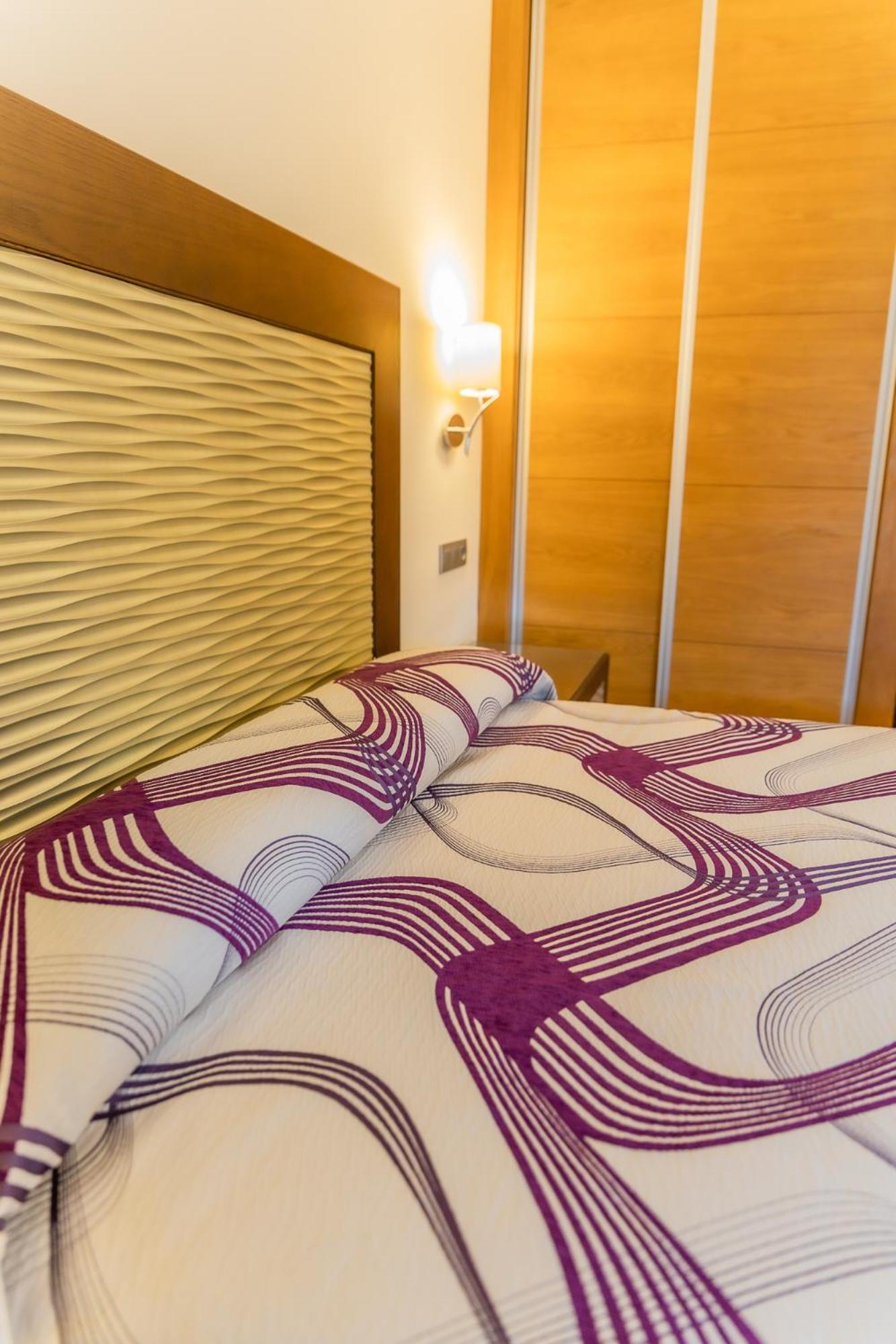 Apartamentos & casas rurales Santo Domingo de Silos