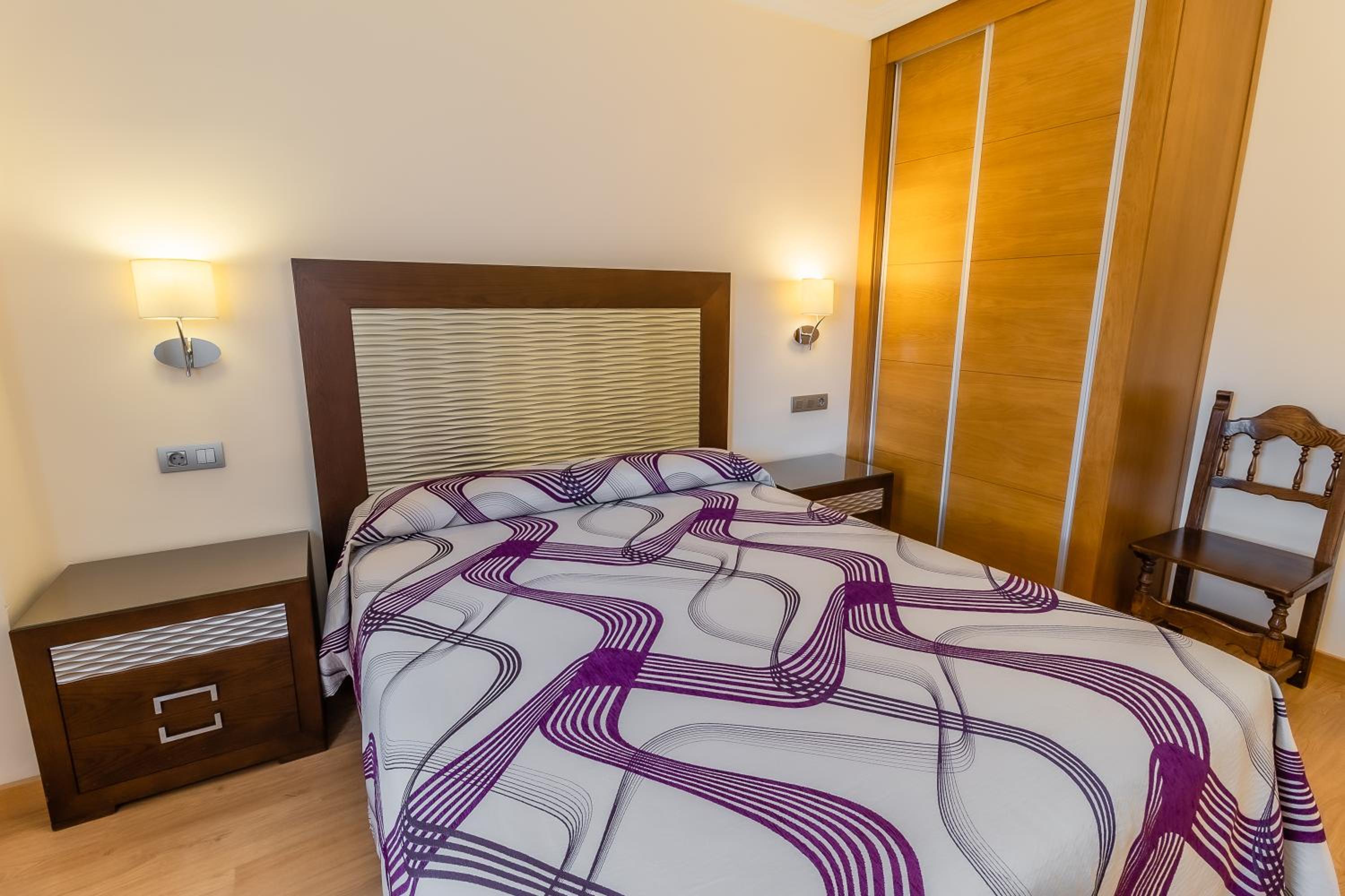 Apartamentos & casas rurales Santo Domingo de Silos