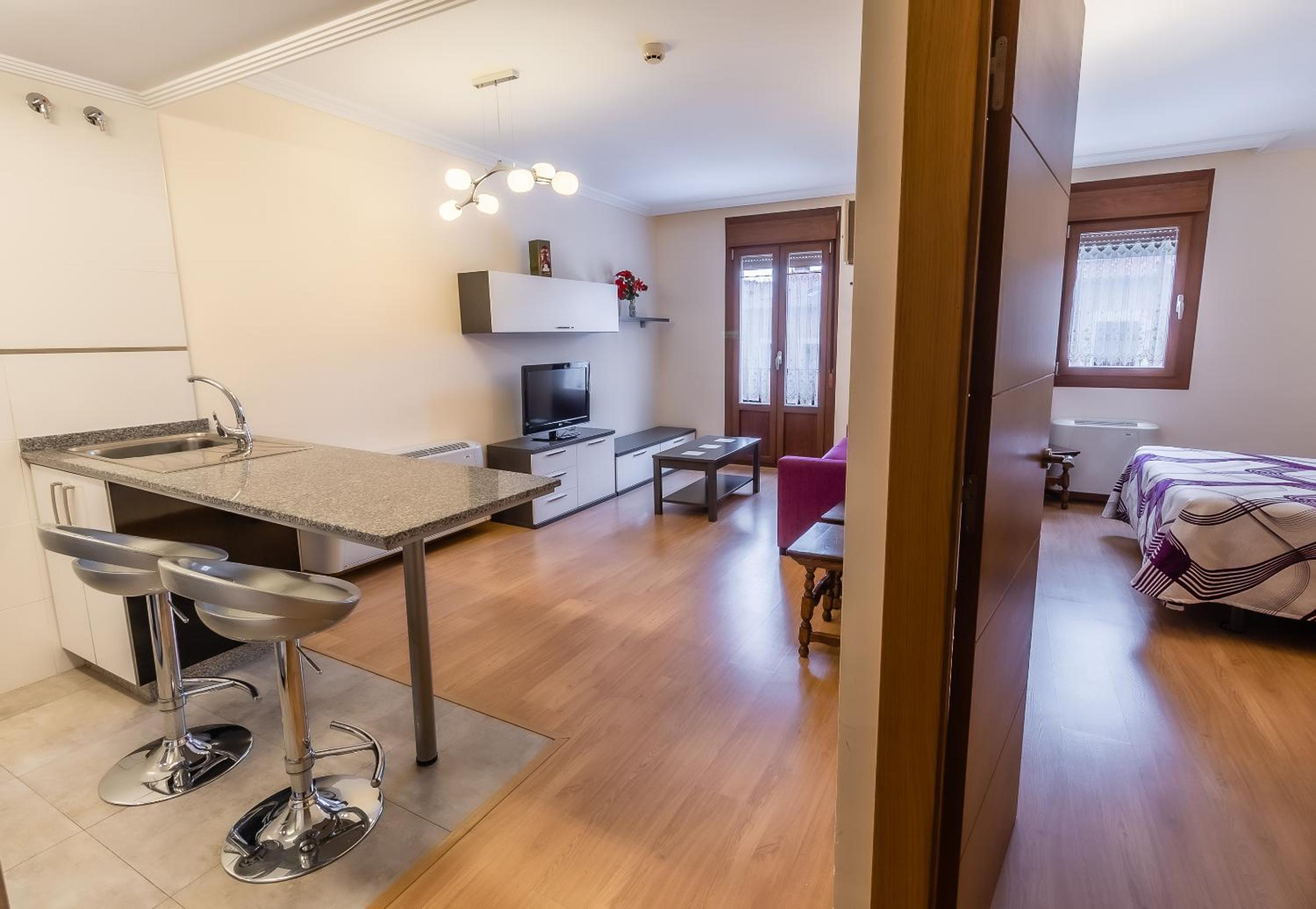 Apartamentos & casas rurales Santo Domingo de Silos